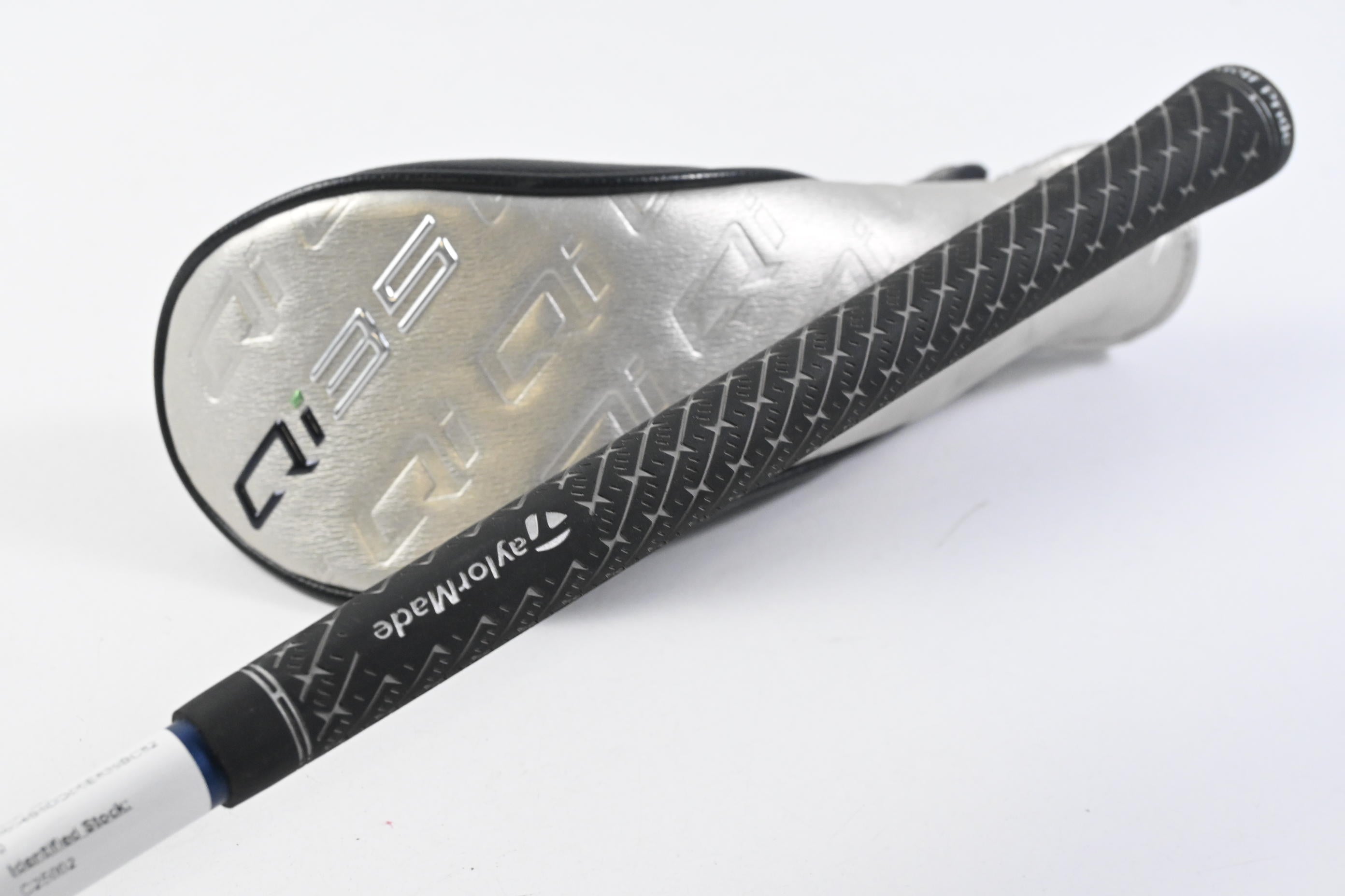 Taylormade Qi35 #4 Hybrid / 22 Degree / Regular Flex Fujikura Ventus Blue 6