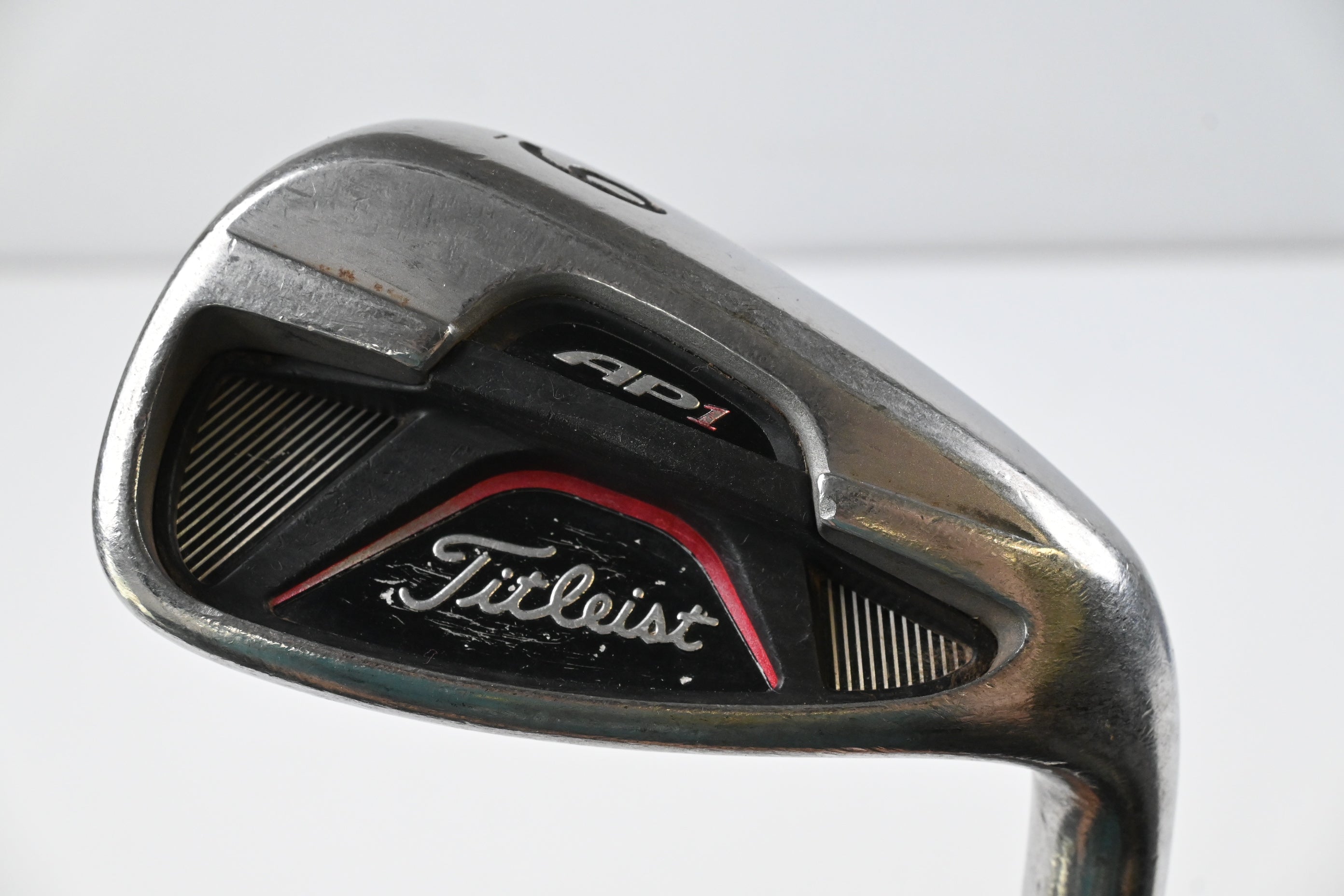 Titleist 712 AP1 #9 Iron / Regular Flex Dynalite Gold XP R300 Steel Shaft