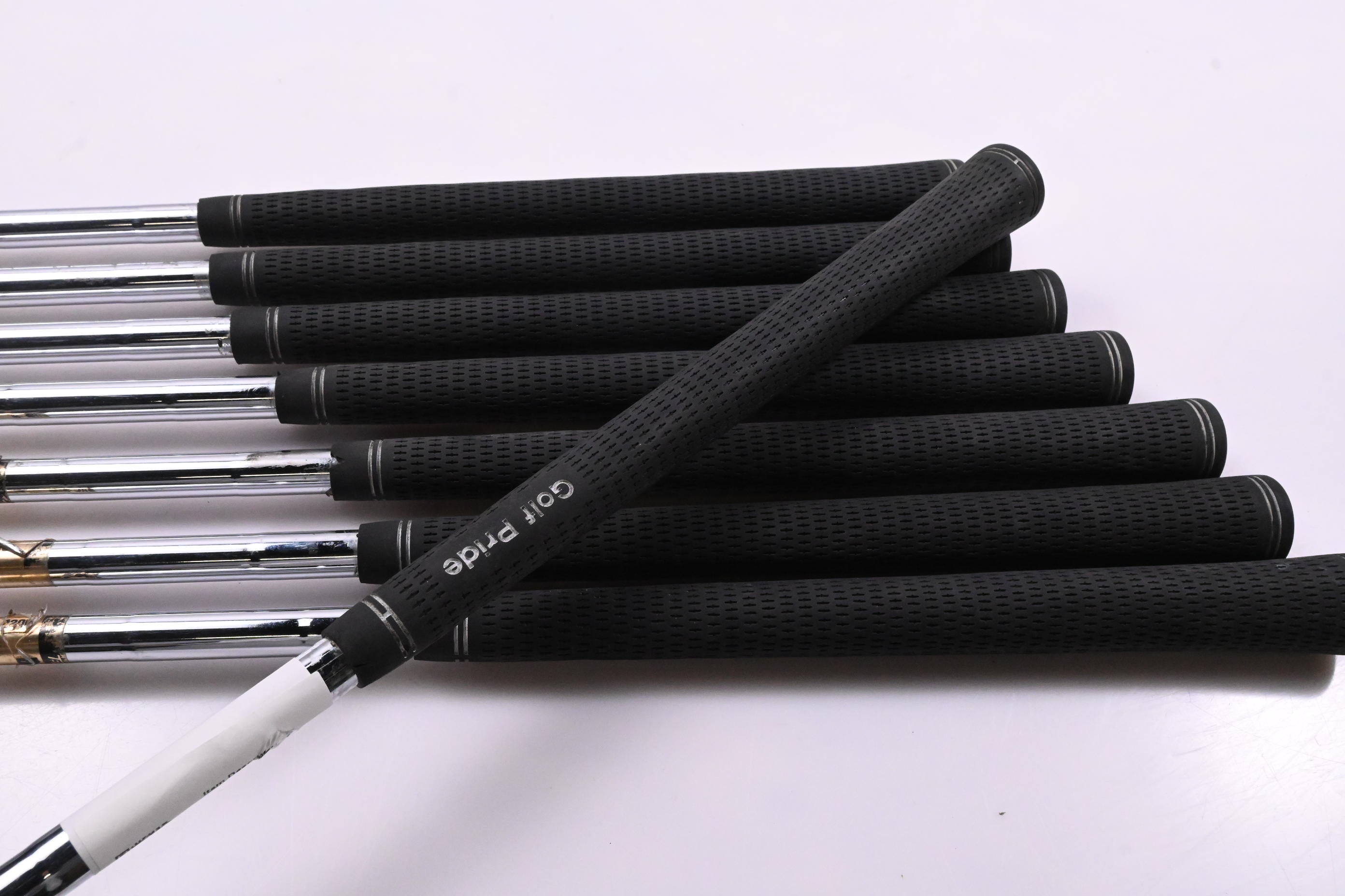 Titleist DCI 962 Irons / 3-PW / Regular Flex Dynamic Gold R300 Shafts