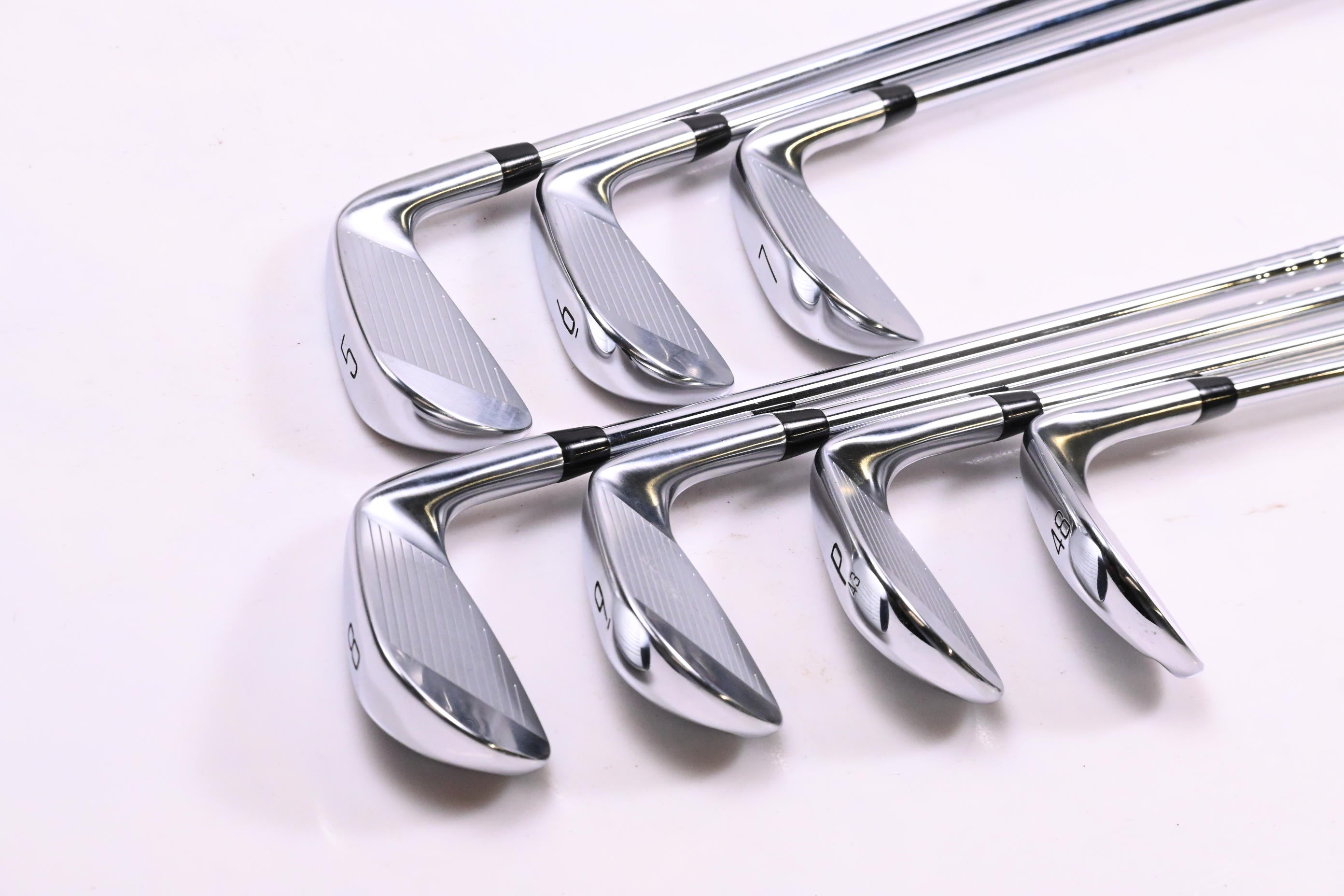 Left Hand Titleist T200 2023 Irons / 5-PW+48° / Regular Flex AMT Black R300