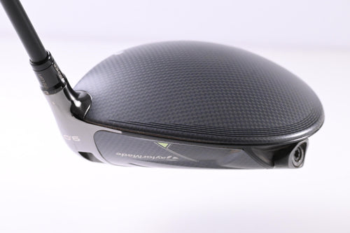Taylormade Qi35 Driver / 9 Degree / Regular Flex Vanquish 5 Shaft