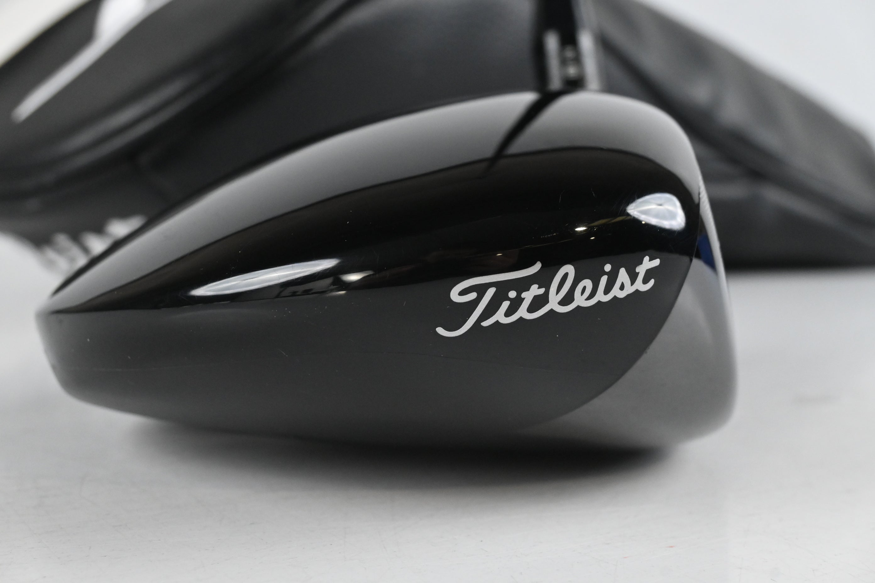 Titleist GT2 Driver / 9 Degree / Stiff Flex HZRDUS Black 60 Shaft