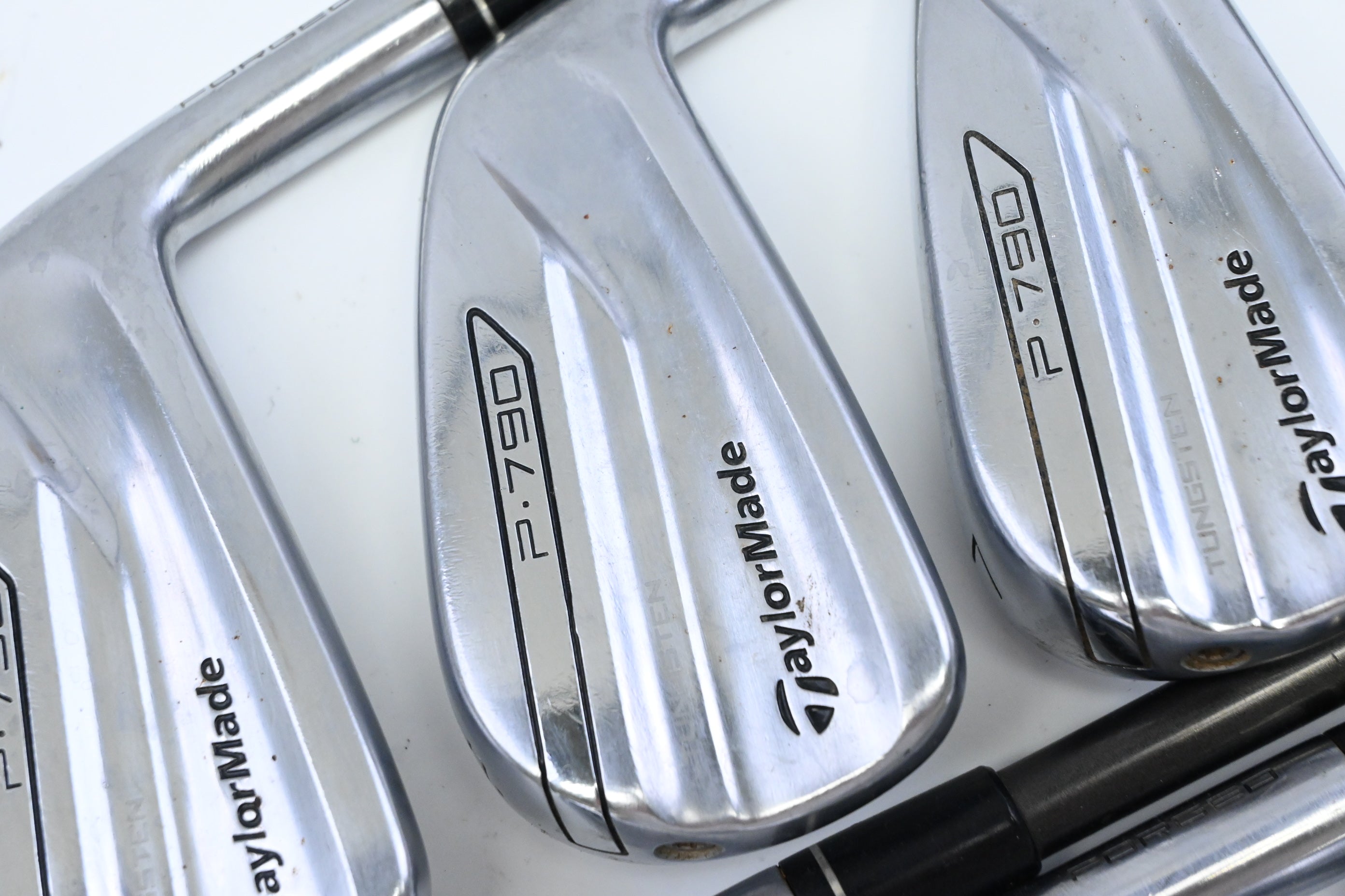 Taylormade P790 2017 Irons / 5-PW / Regular Flex UST Recoil ES 760 Shafts