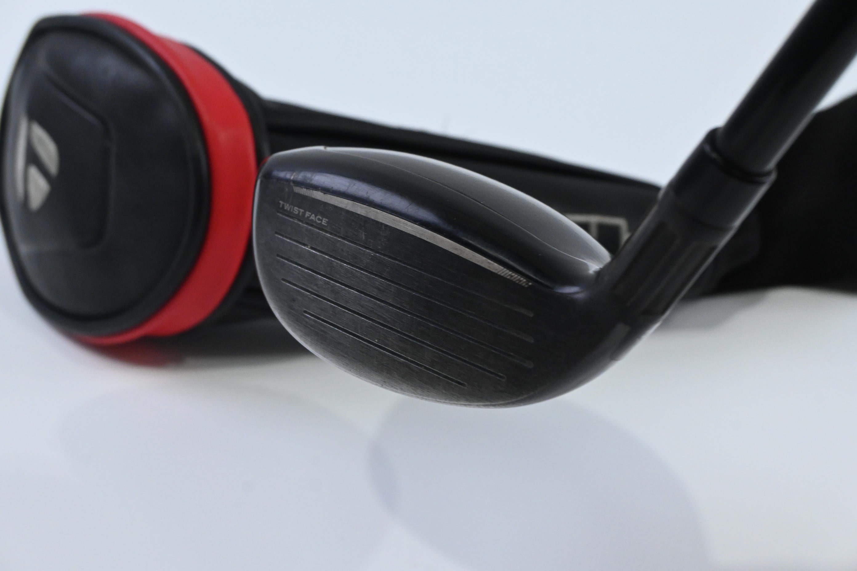 Taylormade Stealth #4 Hybrid / 22 Degree / Regular Flex Fujikura Ventus Red 6