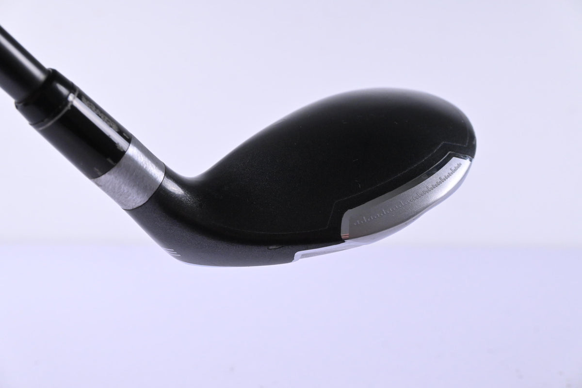 Taylormade SLDR #3 Hybrid / 19 Degree / Regular Flex Fujikura Speeder 82h Shaft
