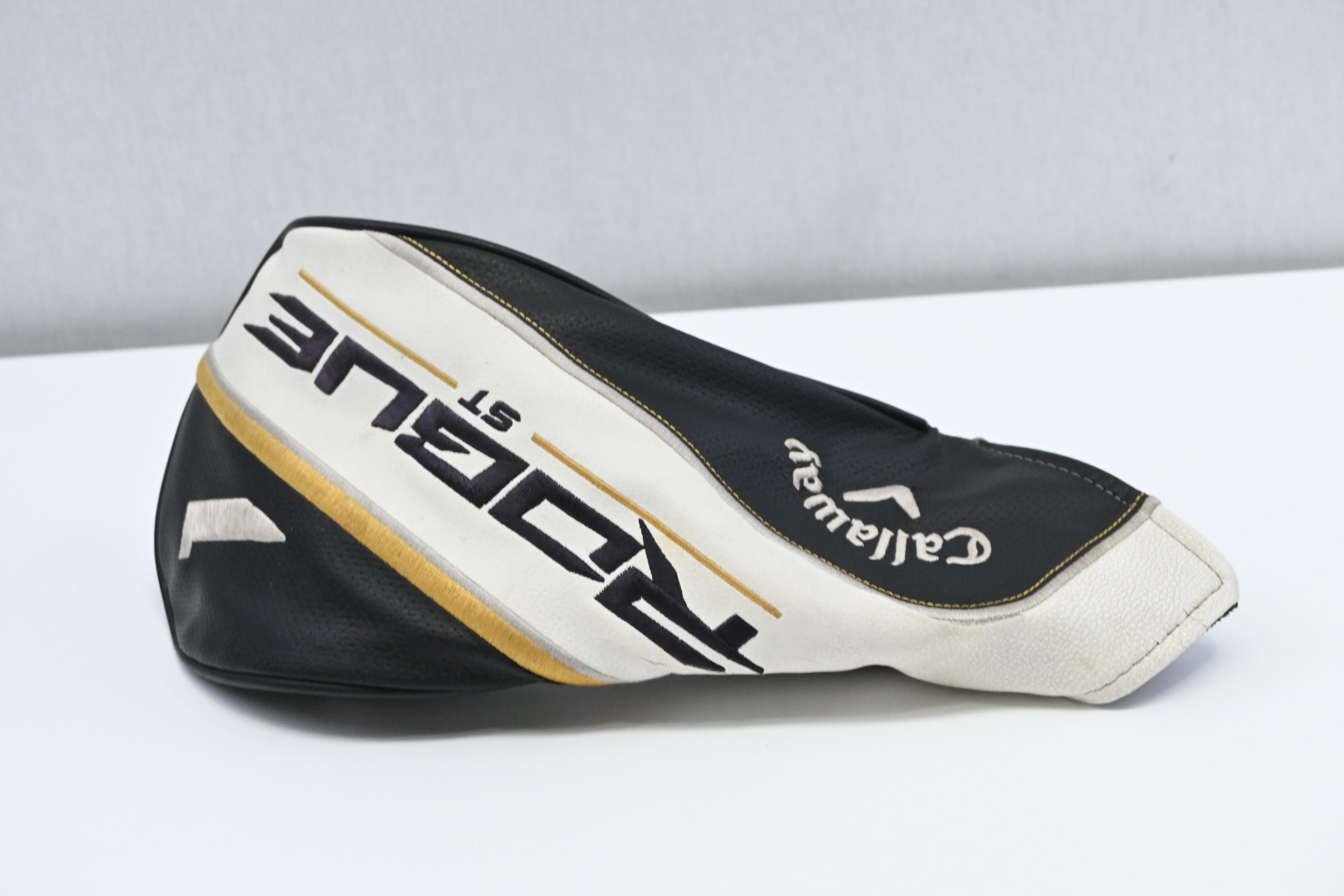 Callaway Rogue ST MAX D Driver / 10.5 Degree / Regular Flex Project X Cypher 50