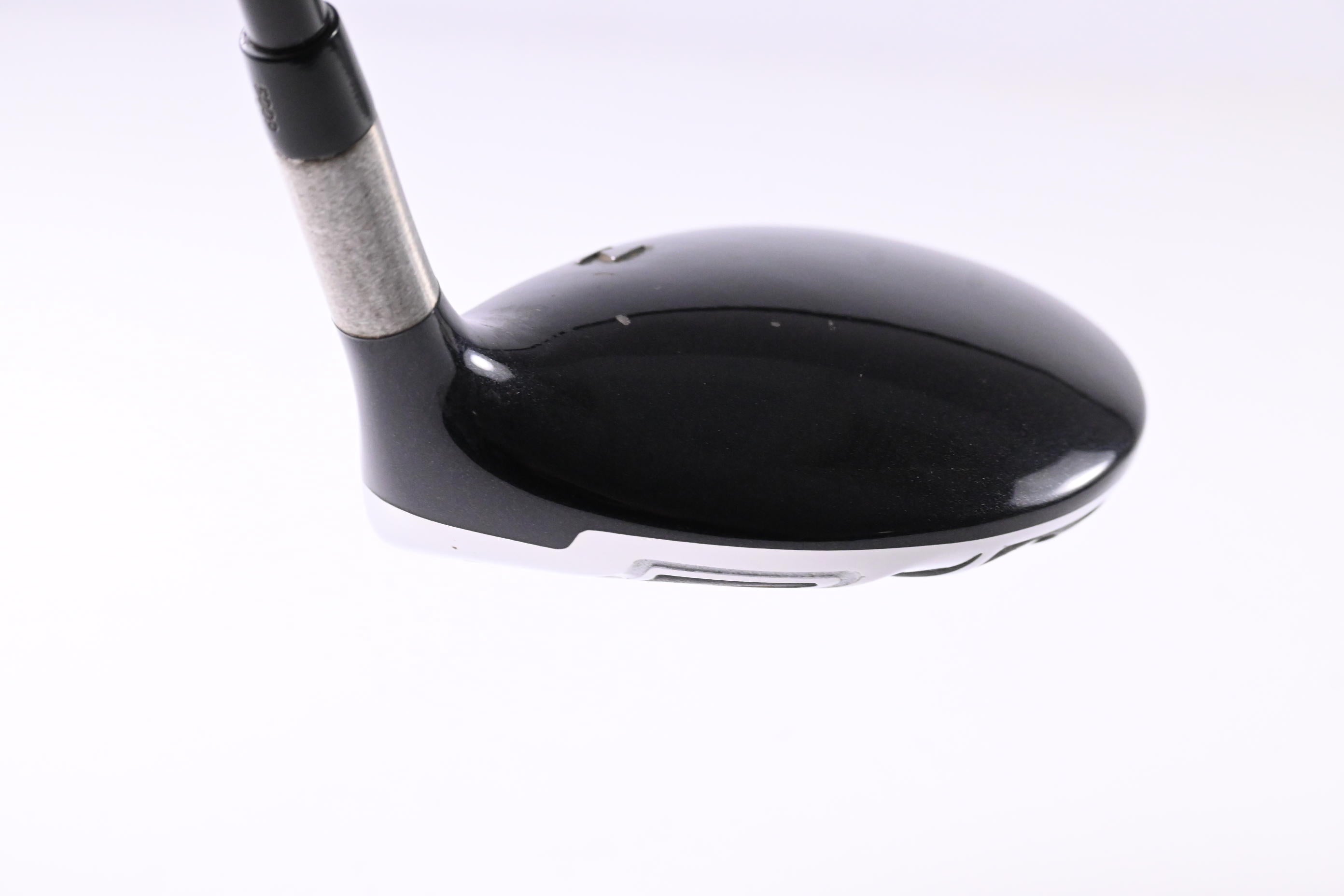 Titleist 909 F2 #3 Wood / 15.5 Degree / Stiff Flex Aldila Voodoo Shaft