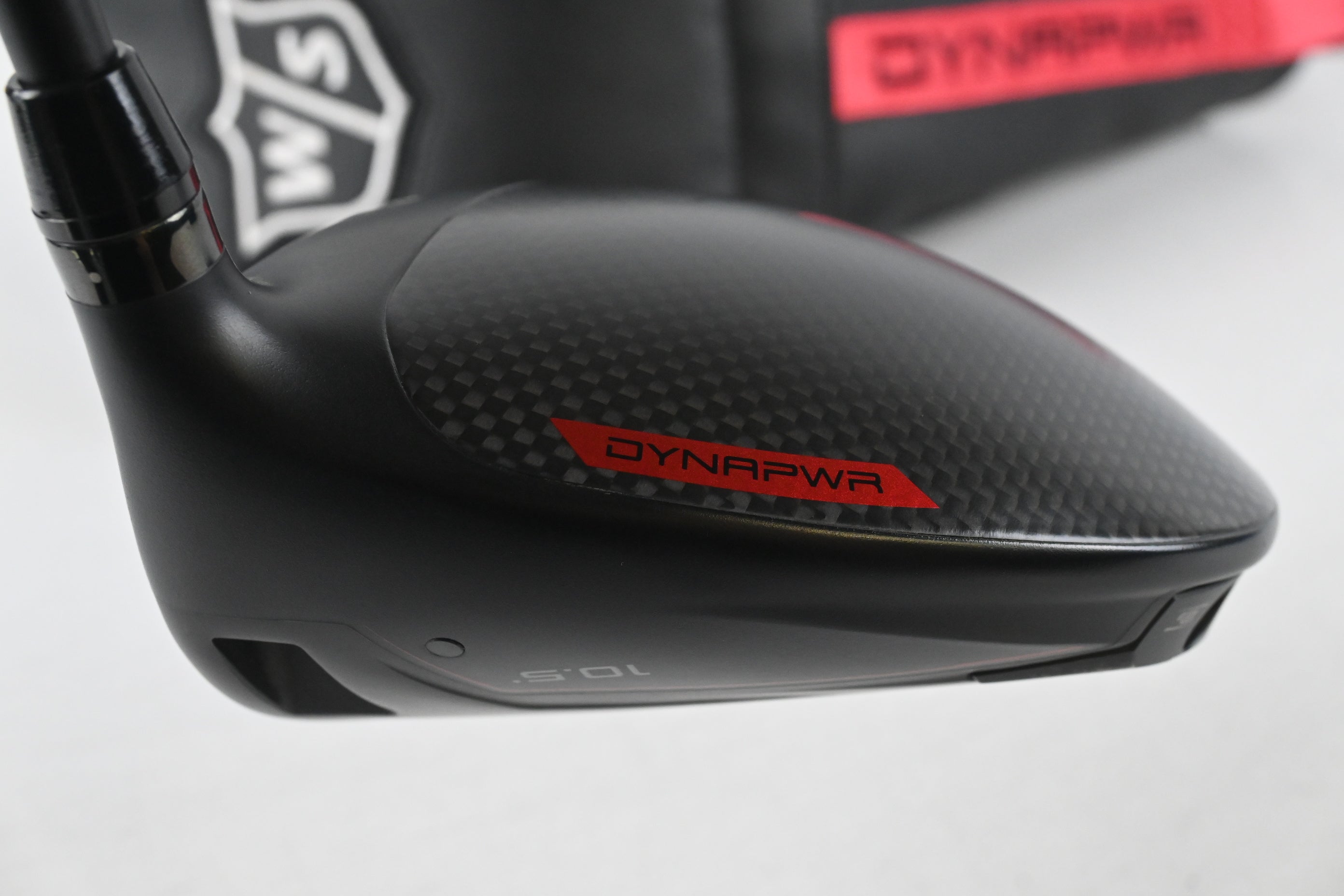 Wilson Dynapower Carbon 2023 Driver / 10.5 Degree / Regular Flex Helium Nano Core