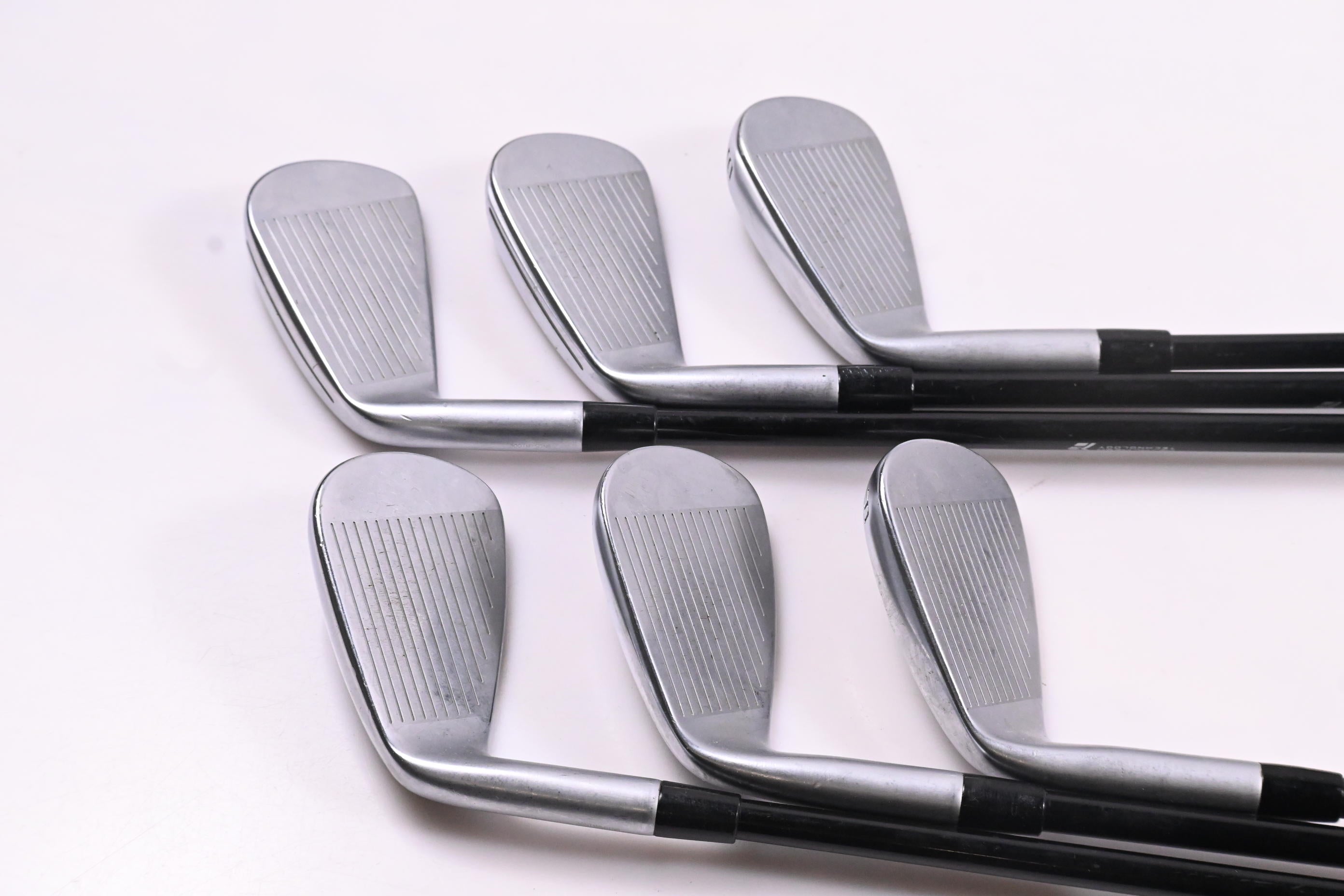 Taylormade P790 2023 Irons / 6-PW+GW / Regular Flex MMT 85 Shafts
