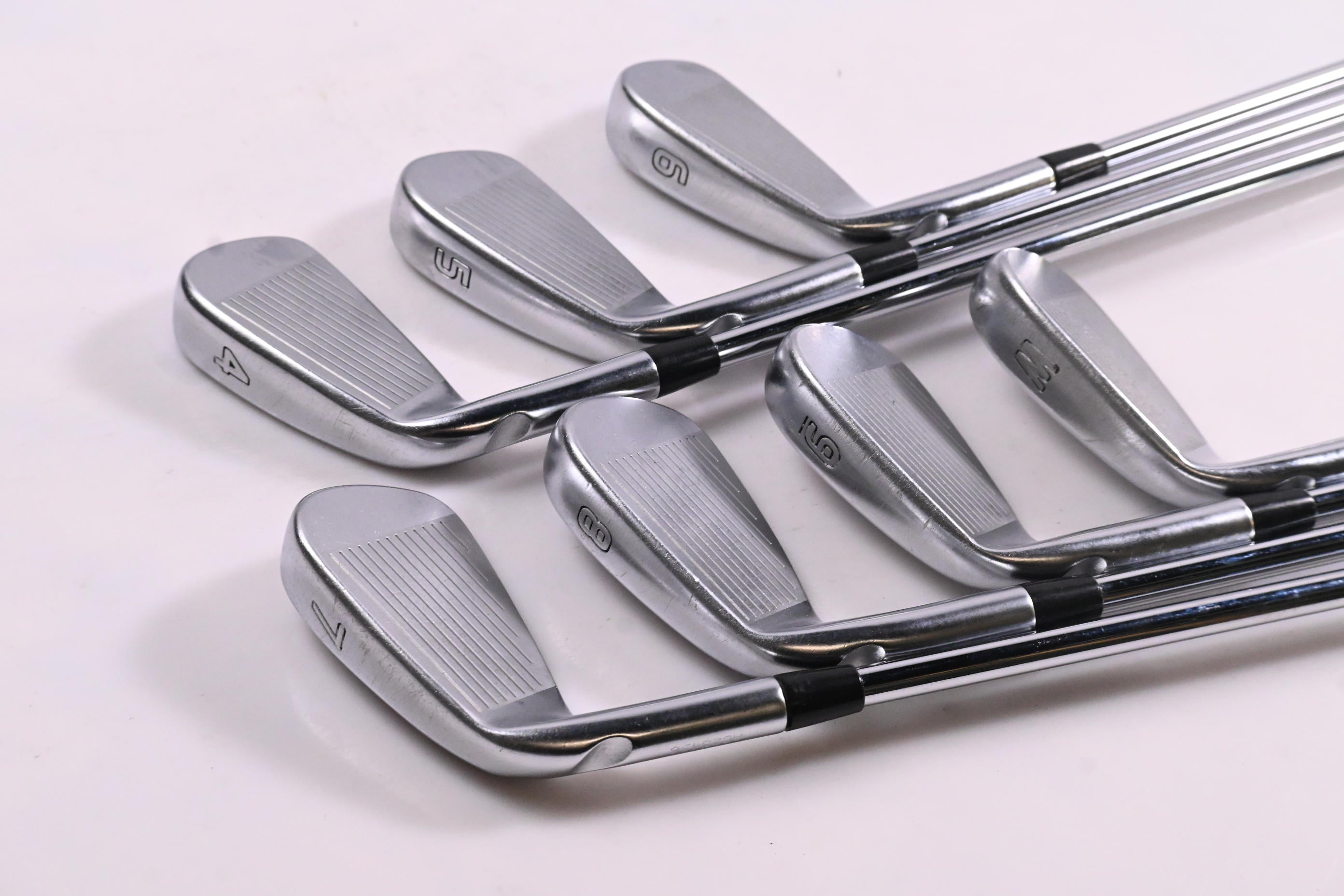 Ping i210 Irons / 4-PW / Green Dot / Regular Flex XP 95 R300 Shafts