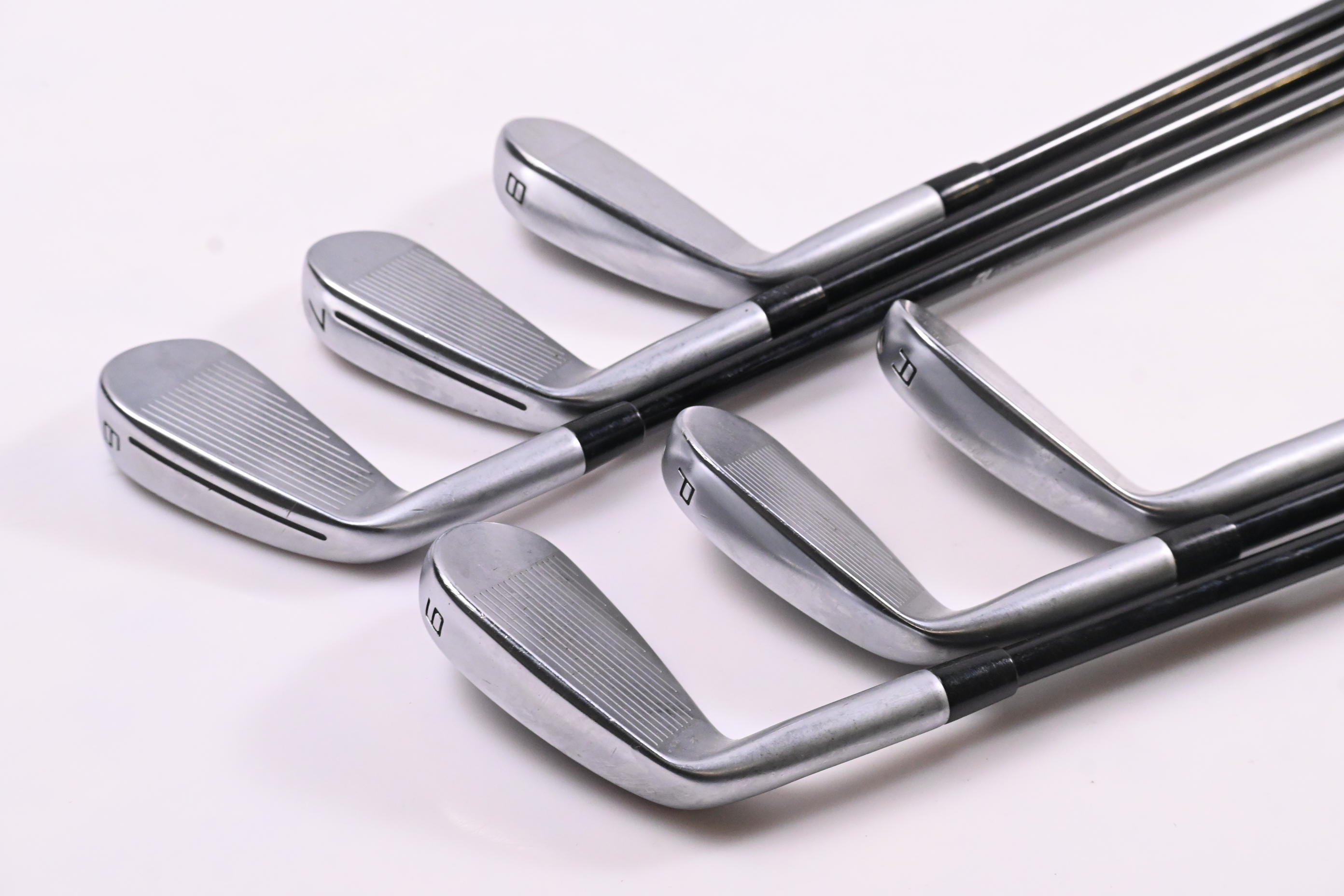Taylormade P790 2023 Irons / 6-PW+GW / Regular Flex MMT 85 Shafts