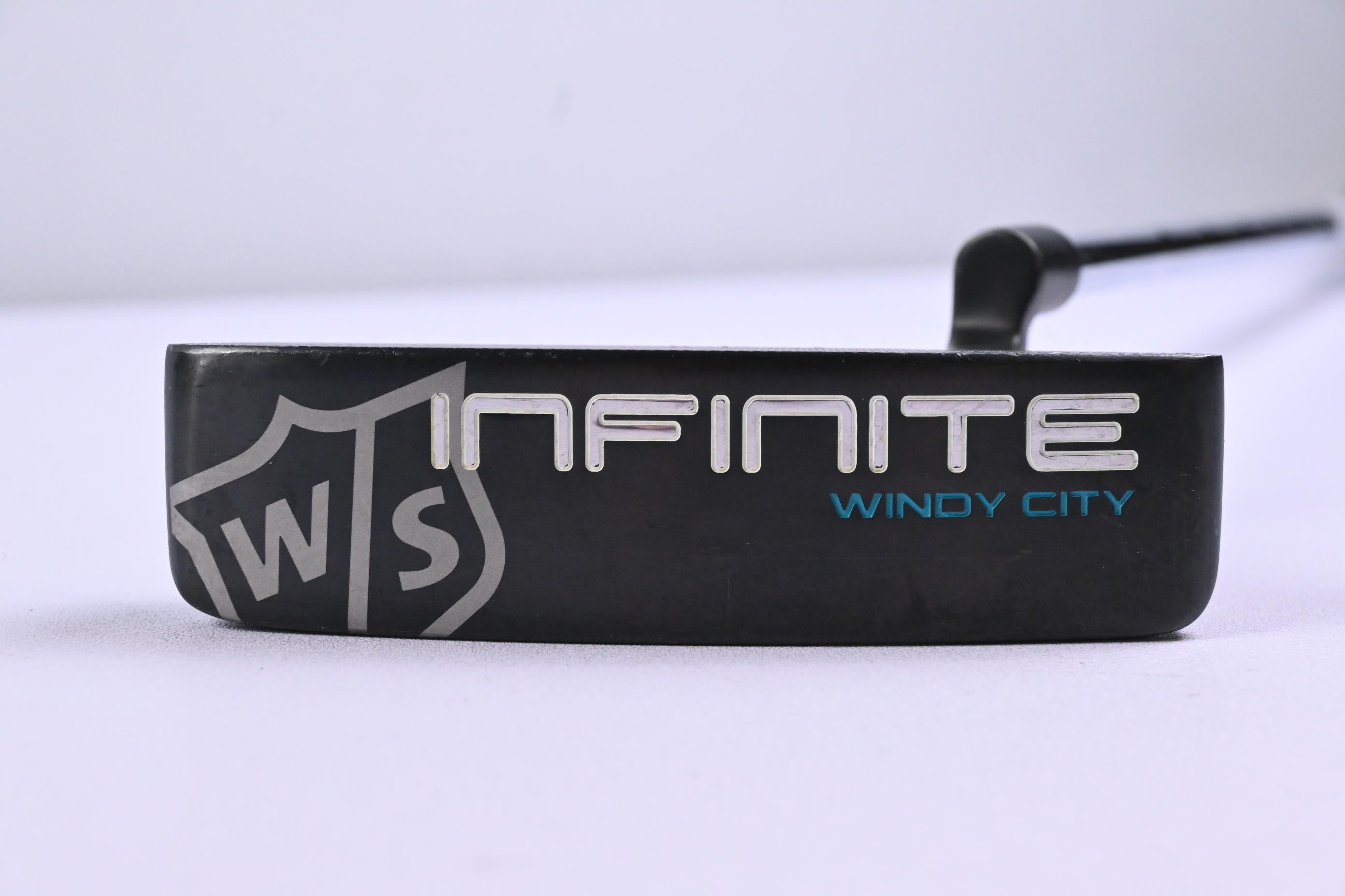 Wilson Infinite 2018 Windy City Putter / 33 Inch