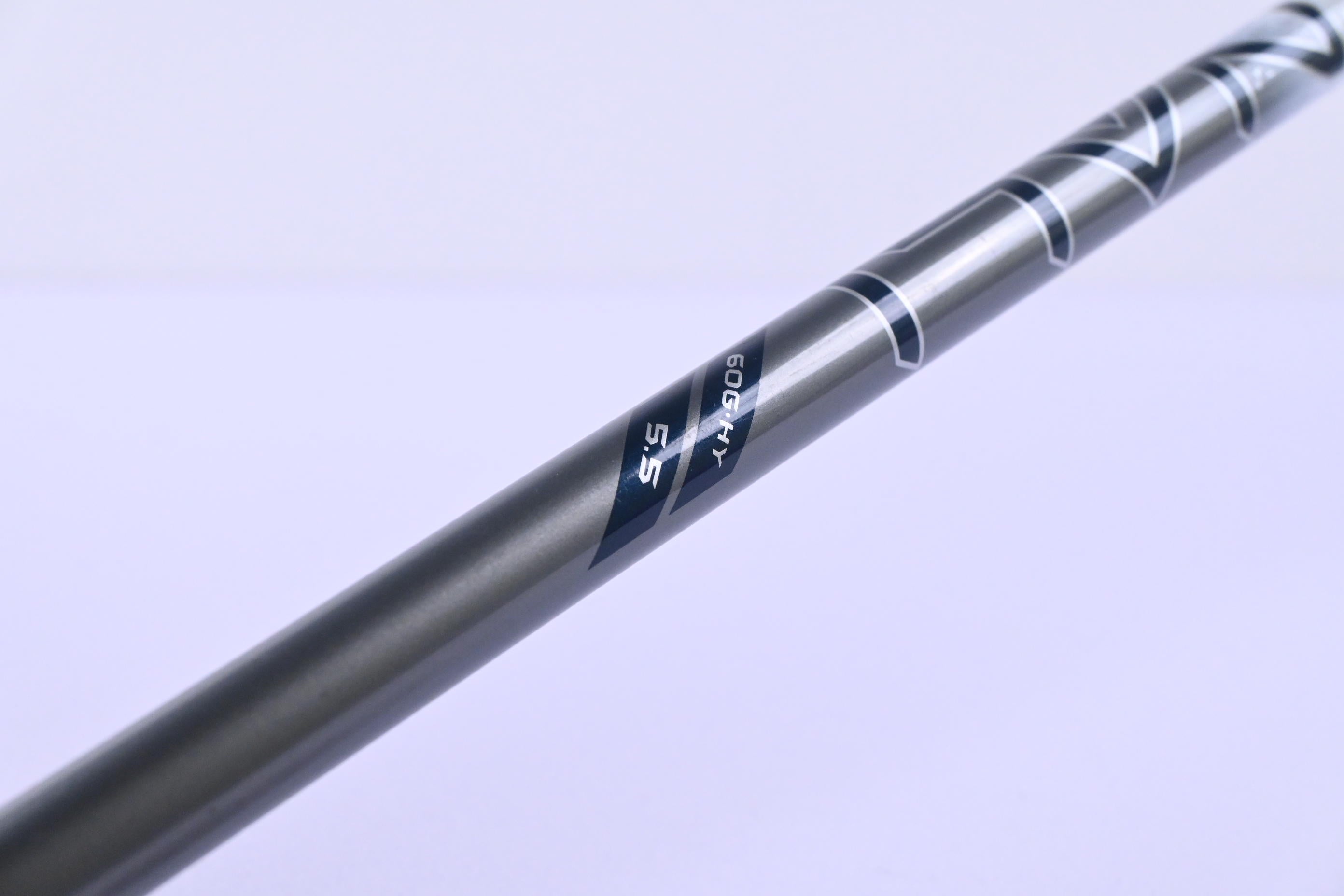 Callaway Elyte #4 Hybrid / 22 Degree / Regular Flex Denali Charcoal 60 HY Shaft