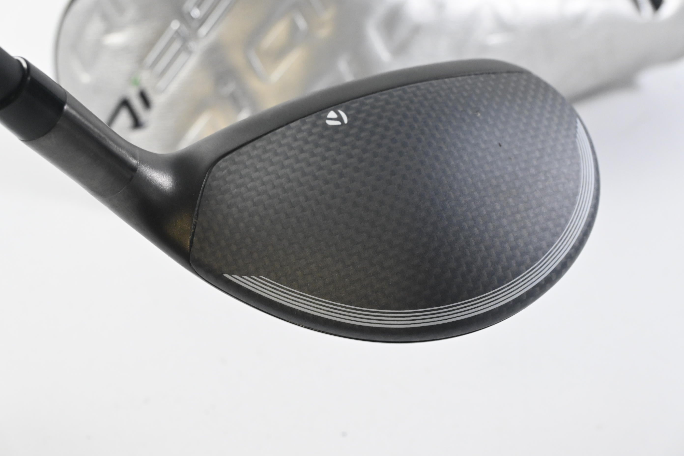 Taylormade Qi35 Max Lite #4 Hybrid / 23 Degree / Regular Flex Vanquish 5 Shaft