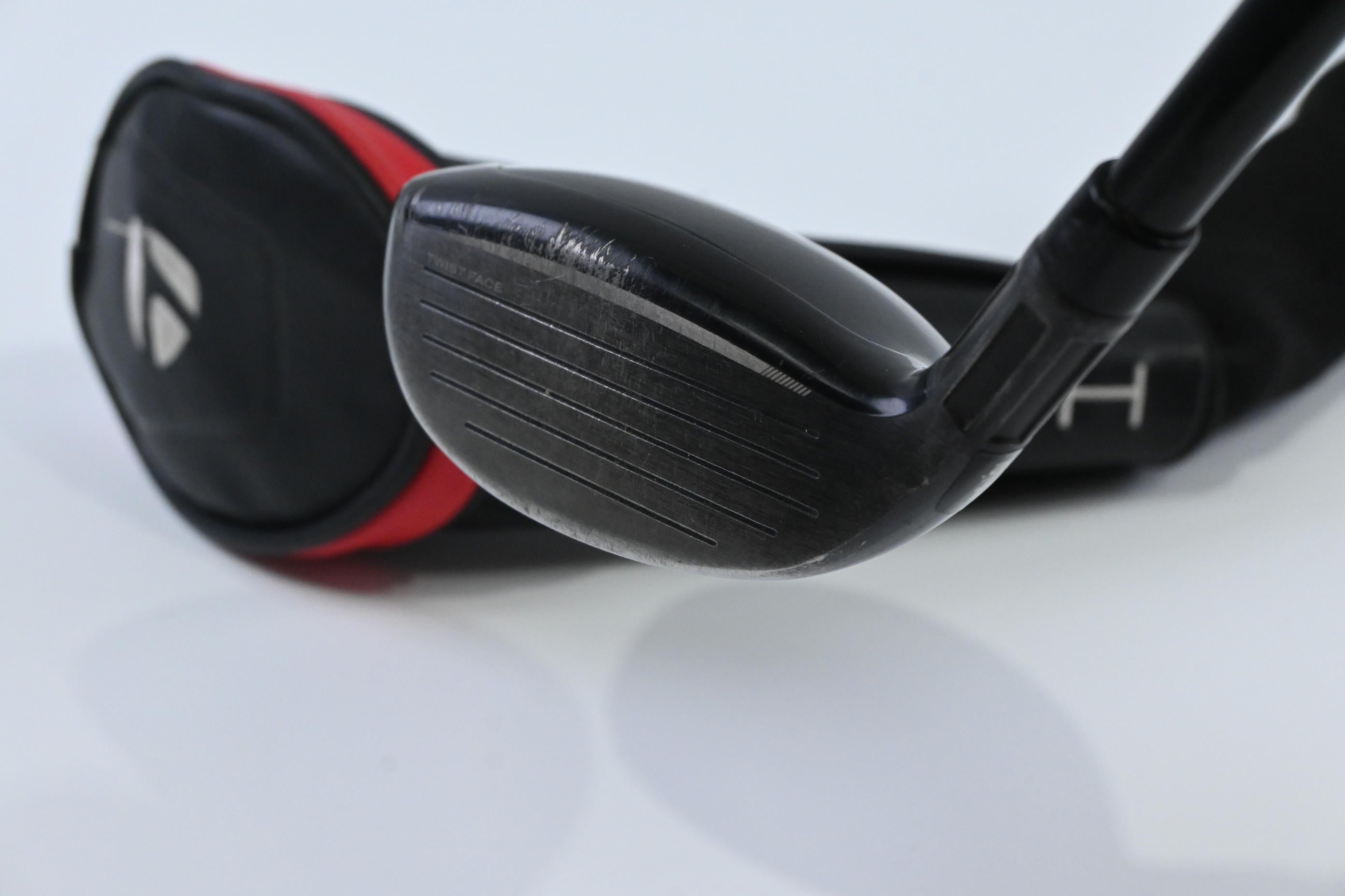 Taylormade Stealth #4 Hybrid / 22 Degree / Stiff Flex Fujikura Ventus Red 7 Shaft
