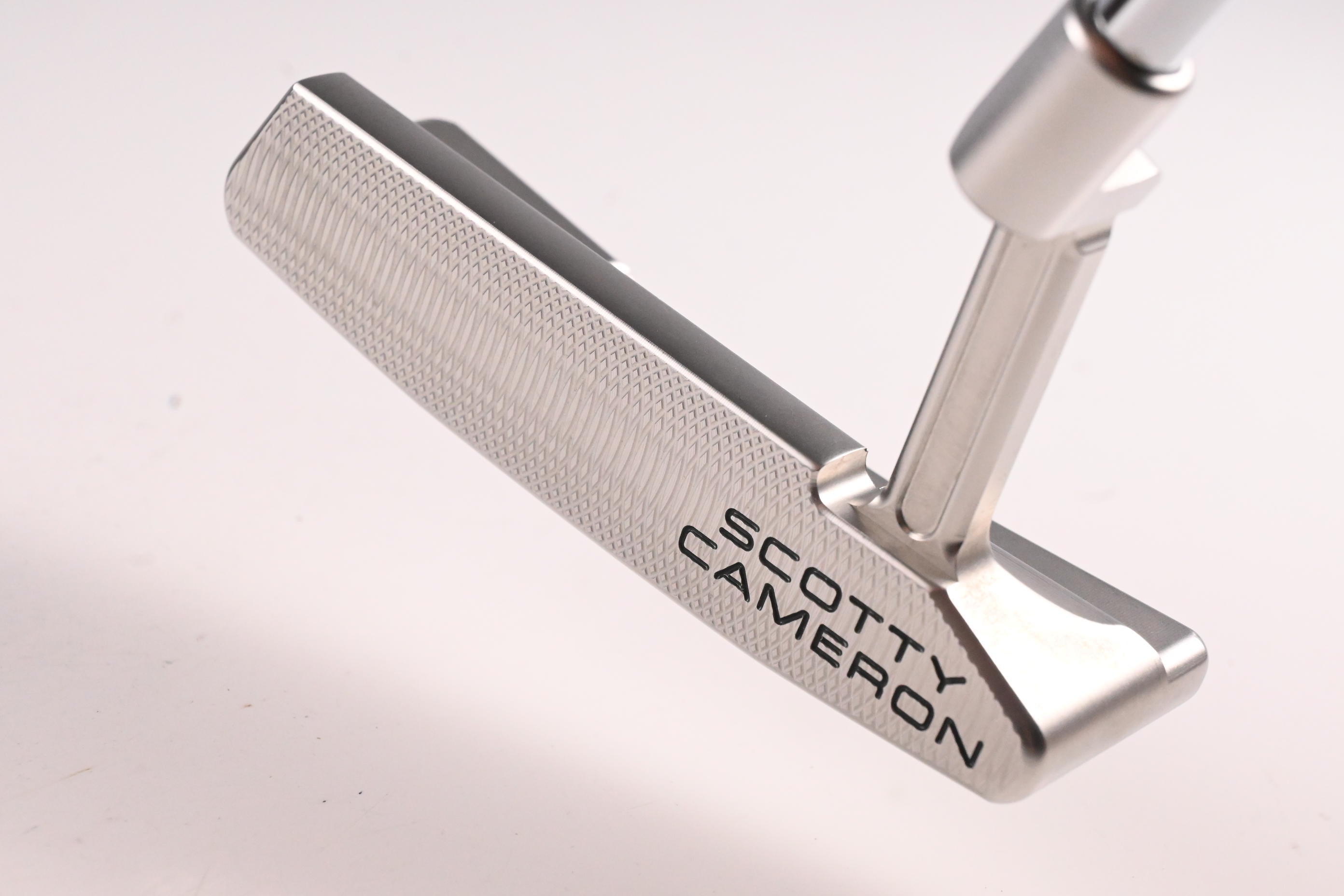 Scotty Cameron Super Select Newport 2+ Putter / 34 Inch