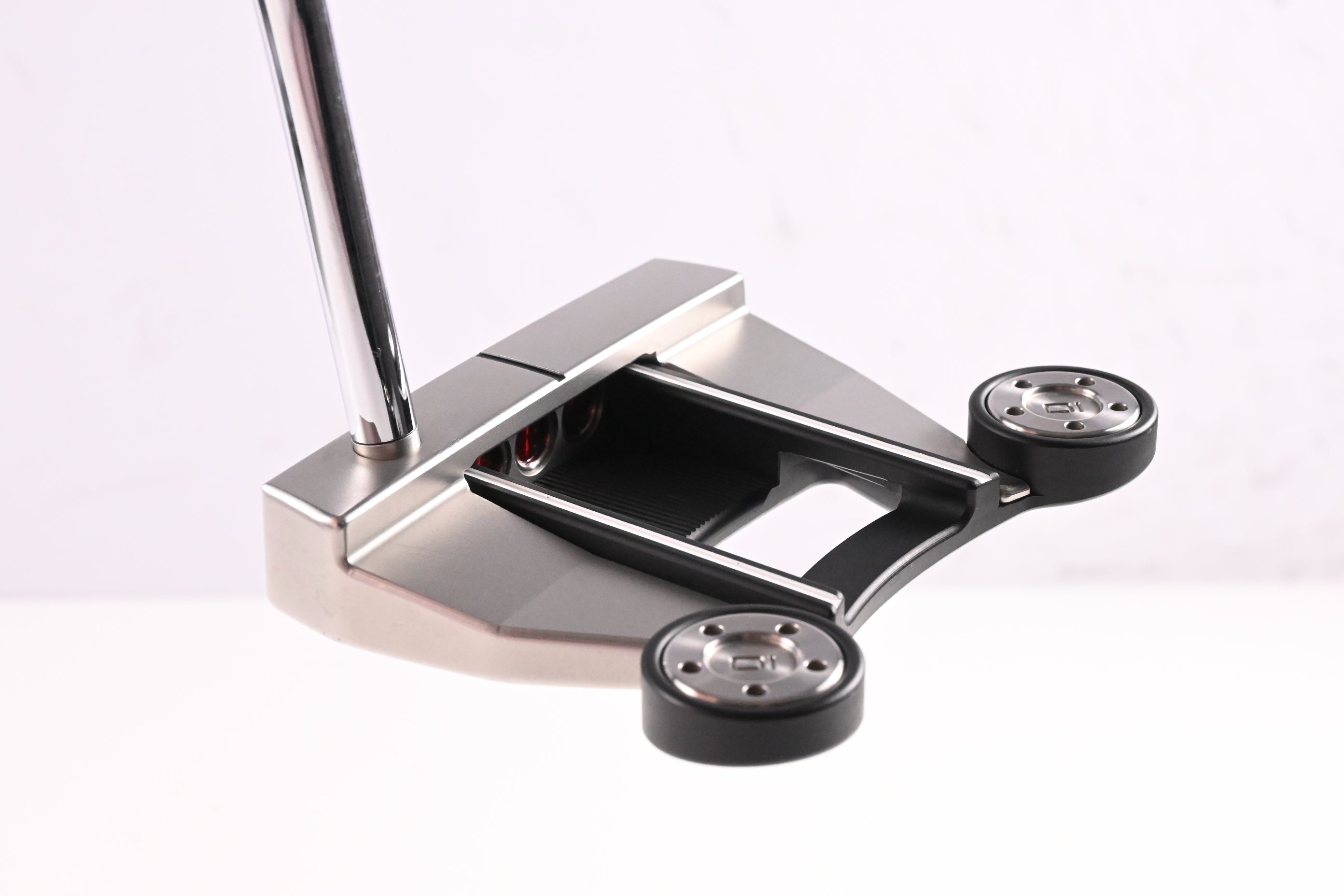 Scotty Cameron Futura 2017 6M Putter / 33 Inch
