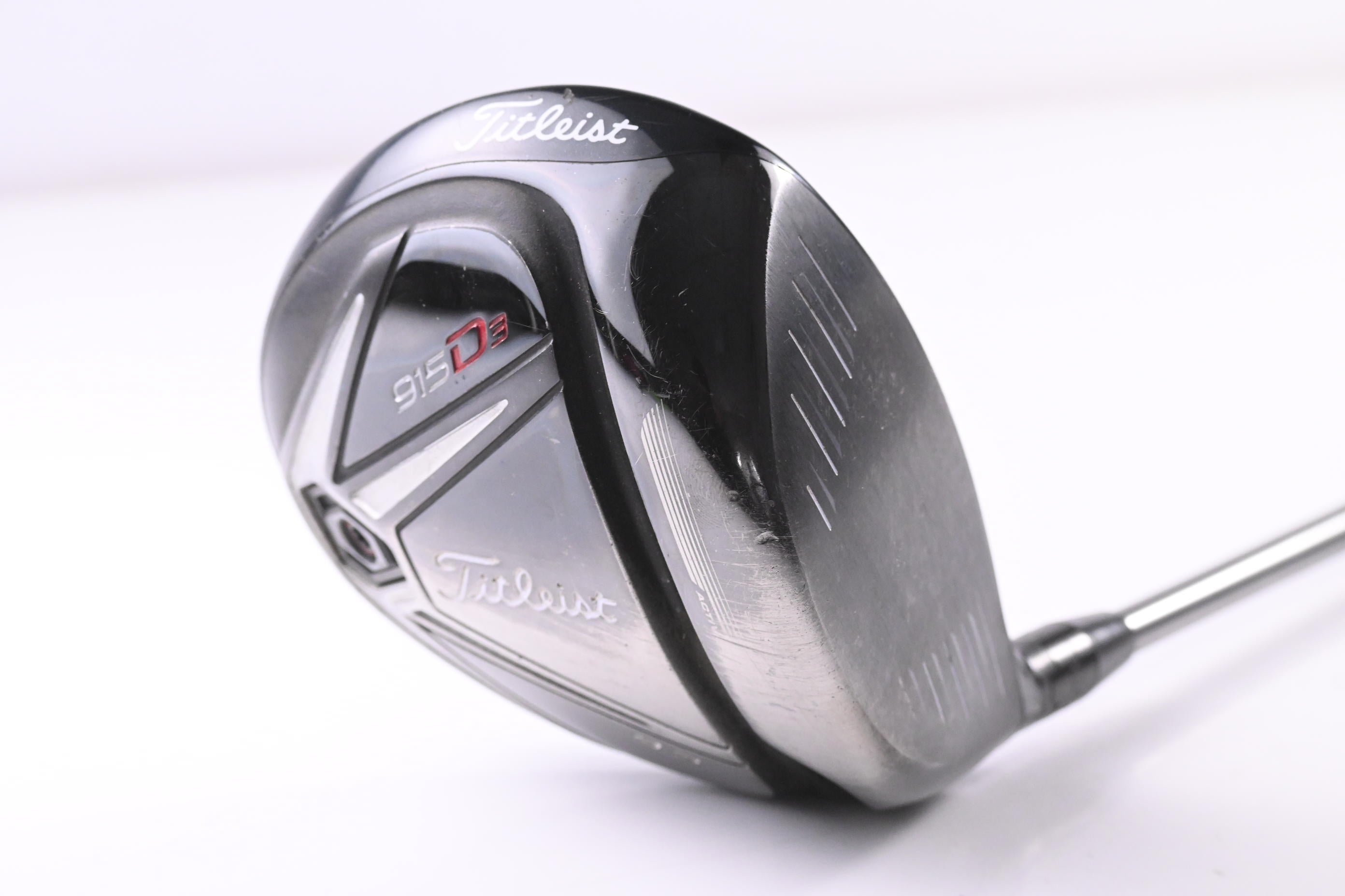 Titleist 915 D3 Driver / 9.5 Degree / Stiff Flex Aldila Rogue Max 65 Shaft