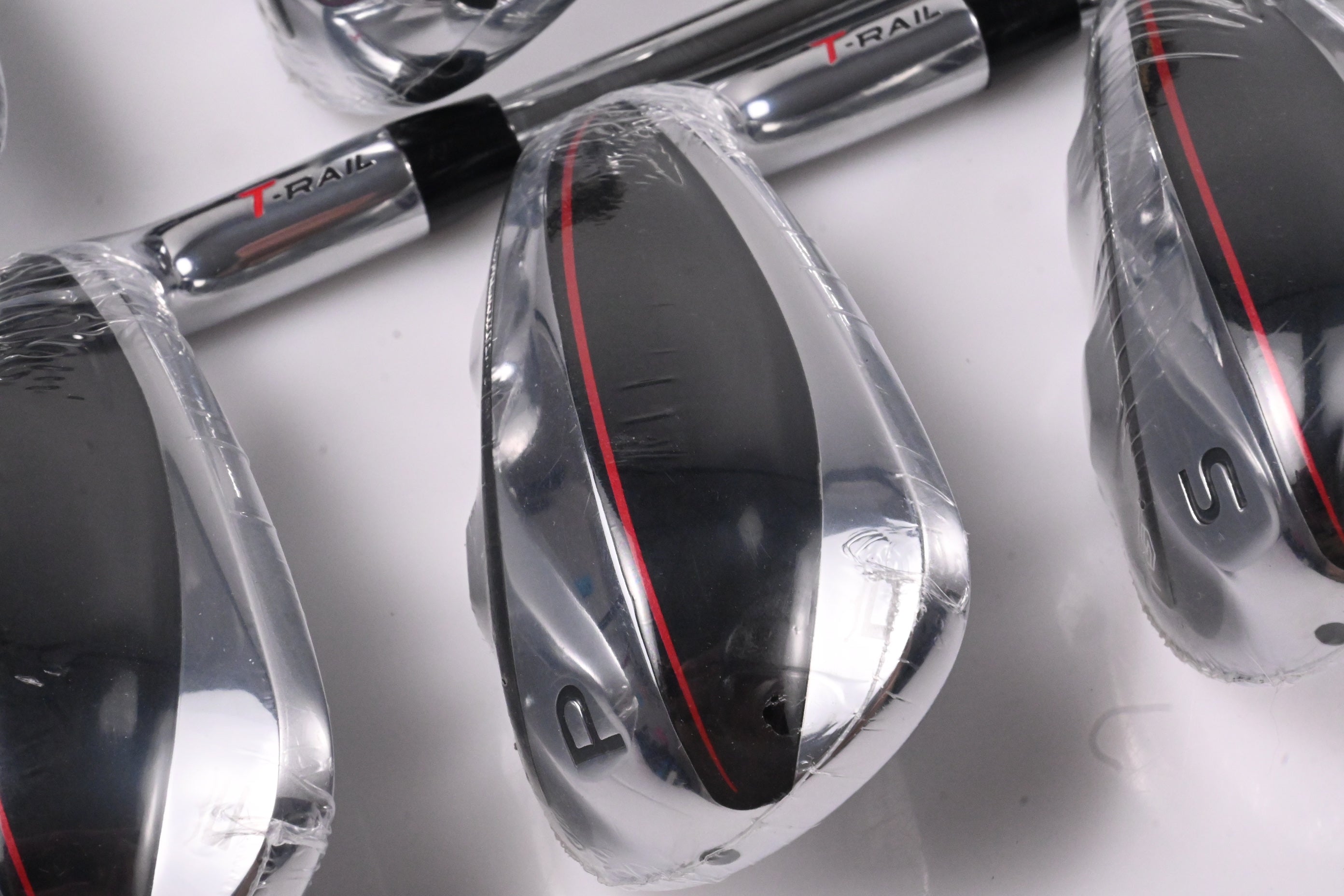 Cobra T-Rail 2023 Hybrid Irons / 7-PW+SW / Regular Flex KBS Tour 90 Shafts