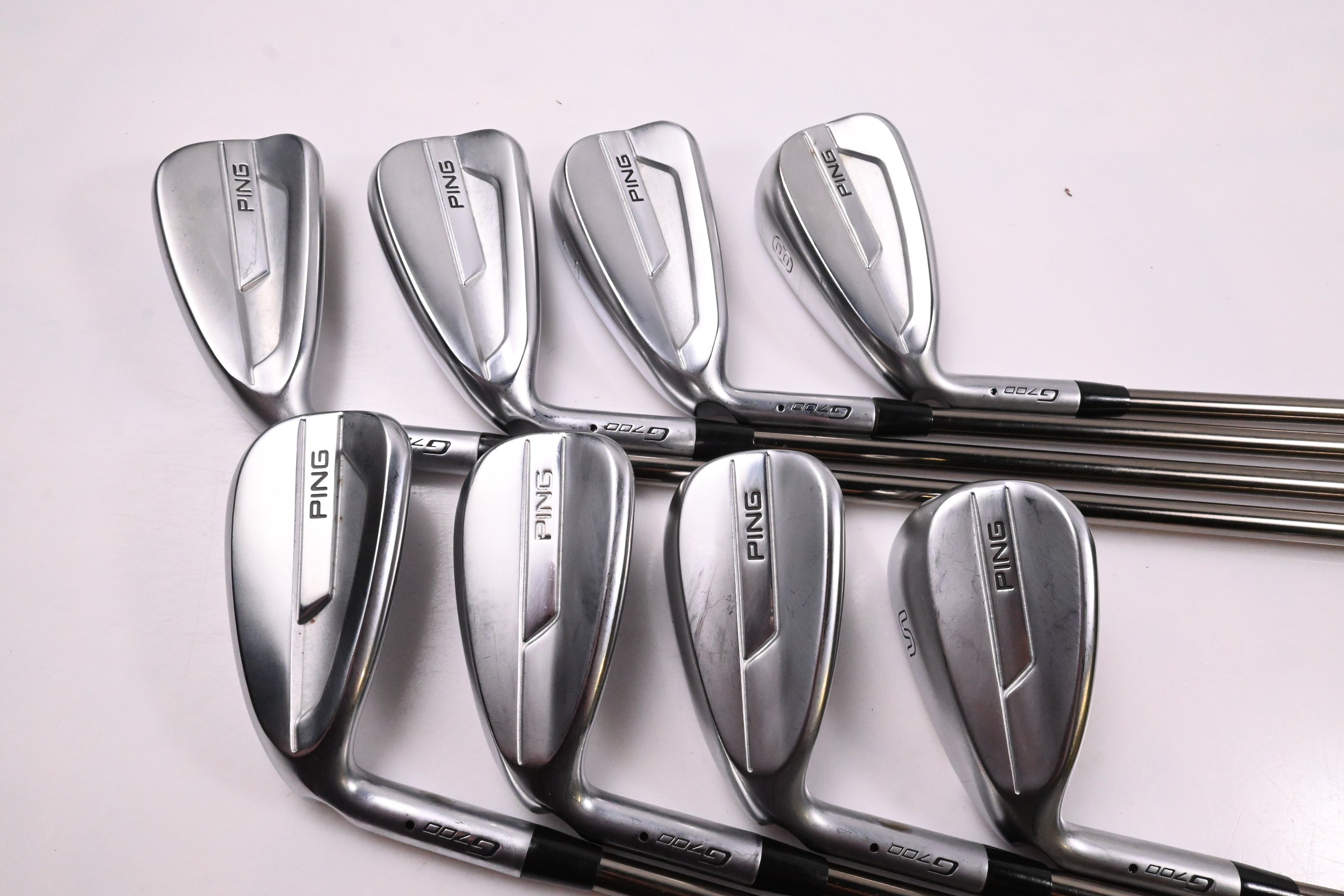 Left Hand Ping G700 Irons / 5-PW+GW+SW / Black Dot / Regular Flex UST Recoil ES