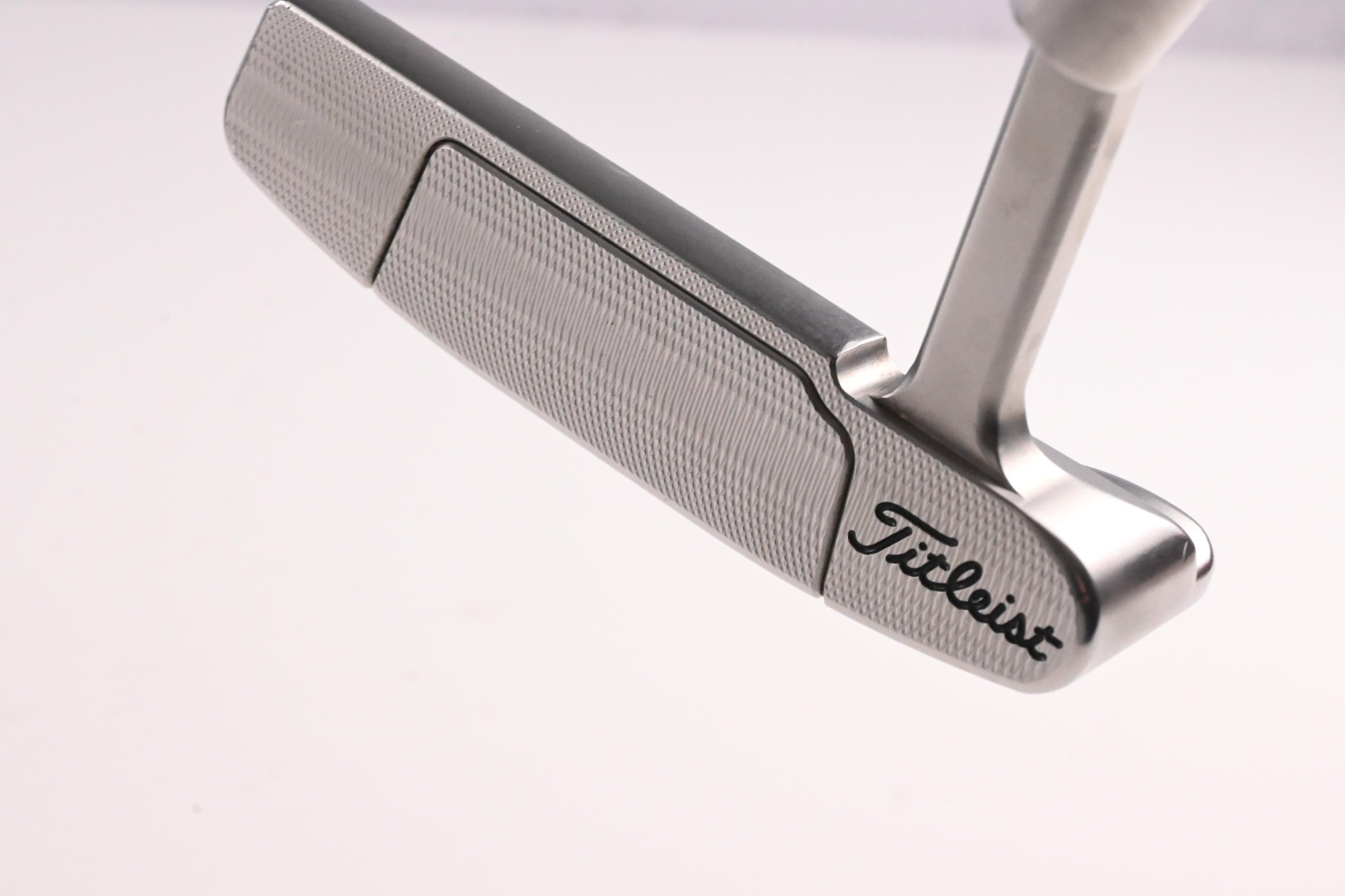 Scotty Cameron Select Newport 2016 Putter / 33 Inch