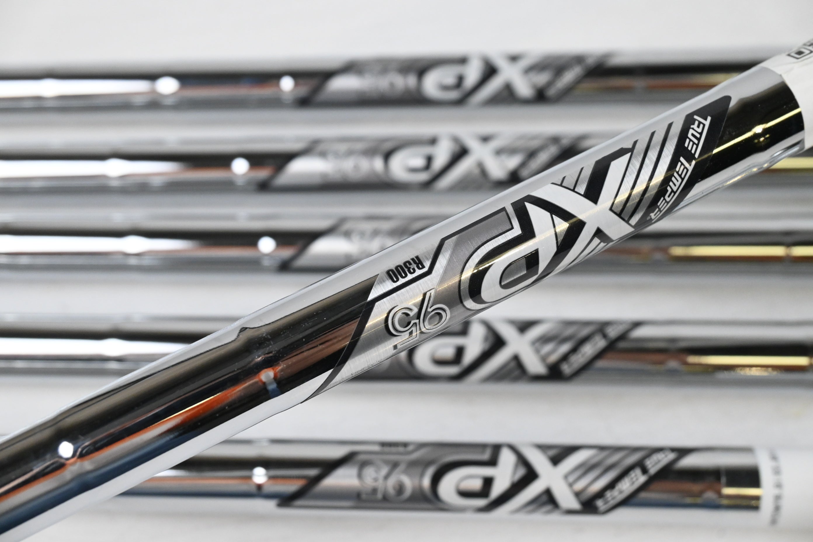 Callaway Mavrik Irons / 5-PW / Regular Flex XP 95 R300 Shafts