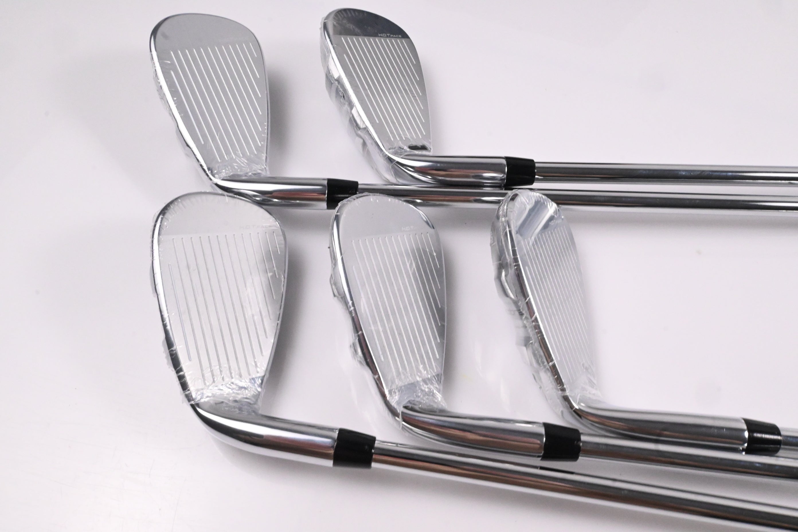 Cobra T-Rail 2023 Hybrid Irons / 7-PW+SW / Regular Flex KBS Tour 90 Shafts