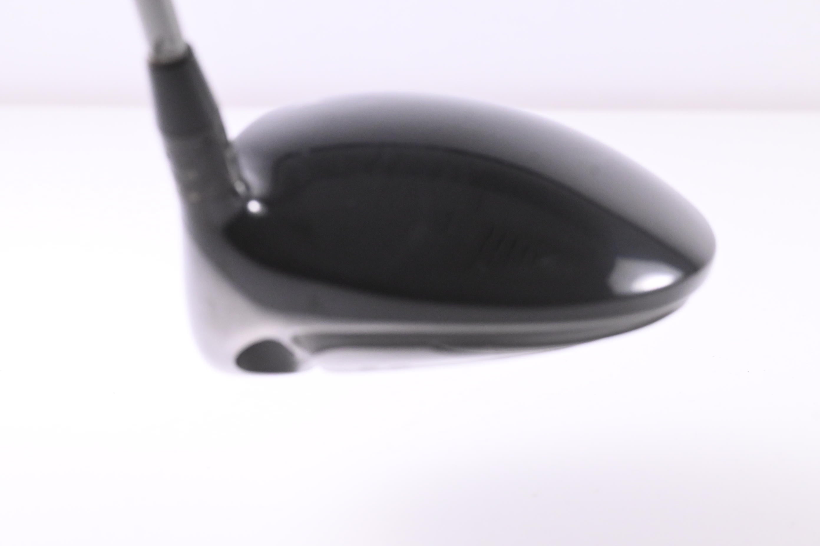 Titleist 915 D3 Driver / 9.5 Degree / Stiff Flex Aldila Rogue Max 65 Shaft