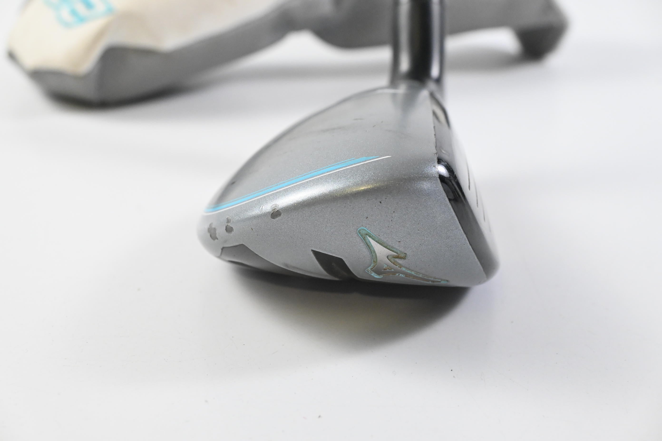 Ladies Mizuno JPX 900 #4 Hybrid / 22 Degree / Ladies Flex Fujikura Shaft