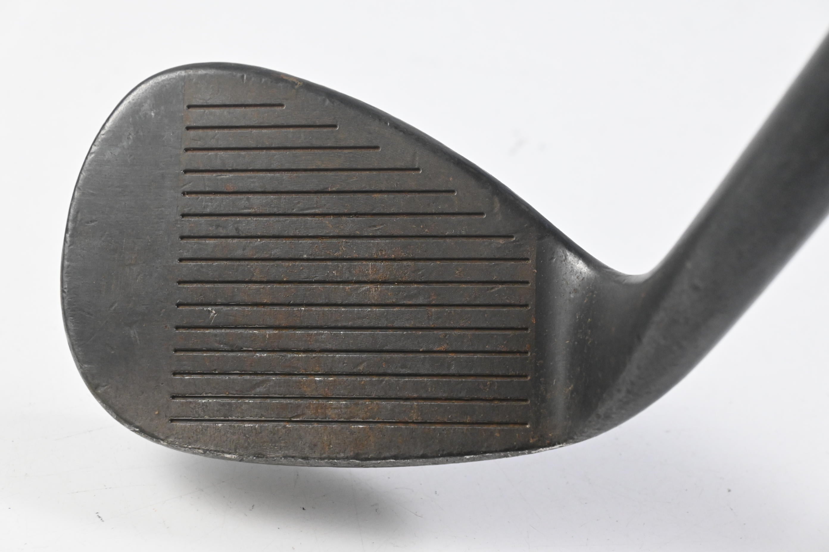 Taylormade RAC Black Gap Wedge / 52 Degree / Wedge Flex Dynamic Gold Shaft