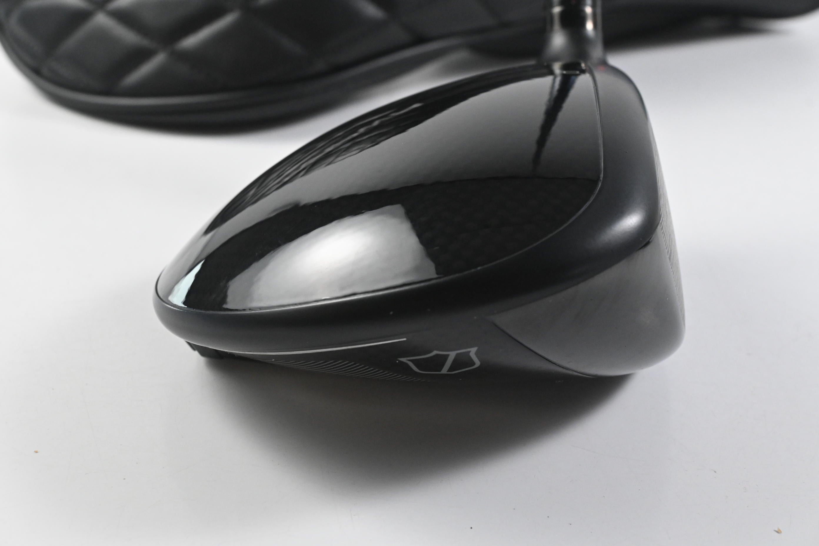 Wilson DYNAPWR 2025 Carbon Driver / 10.5 Degree / Stiff Flex Ventus TR Blue 5