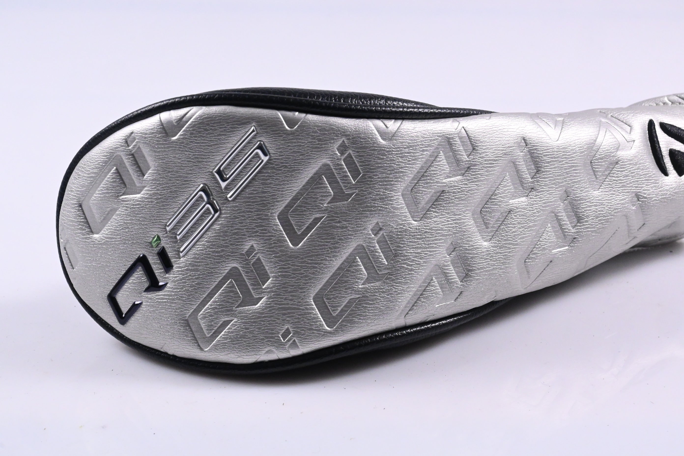Taylormade Qi35 Max Lite #5 Hybrid / 27 Degree / Senior Flex Vanquish 5 Shaft