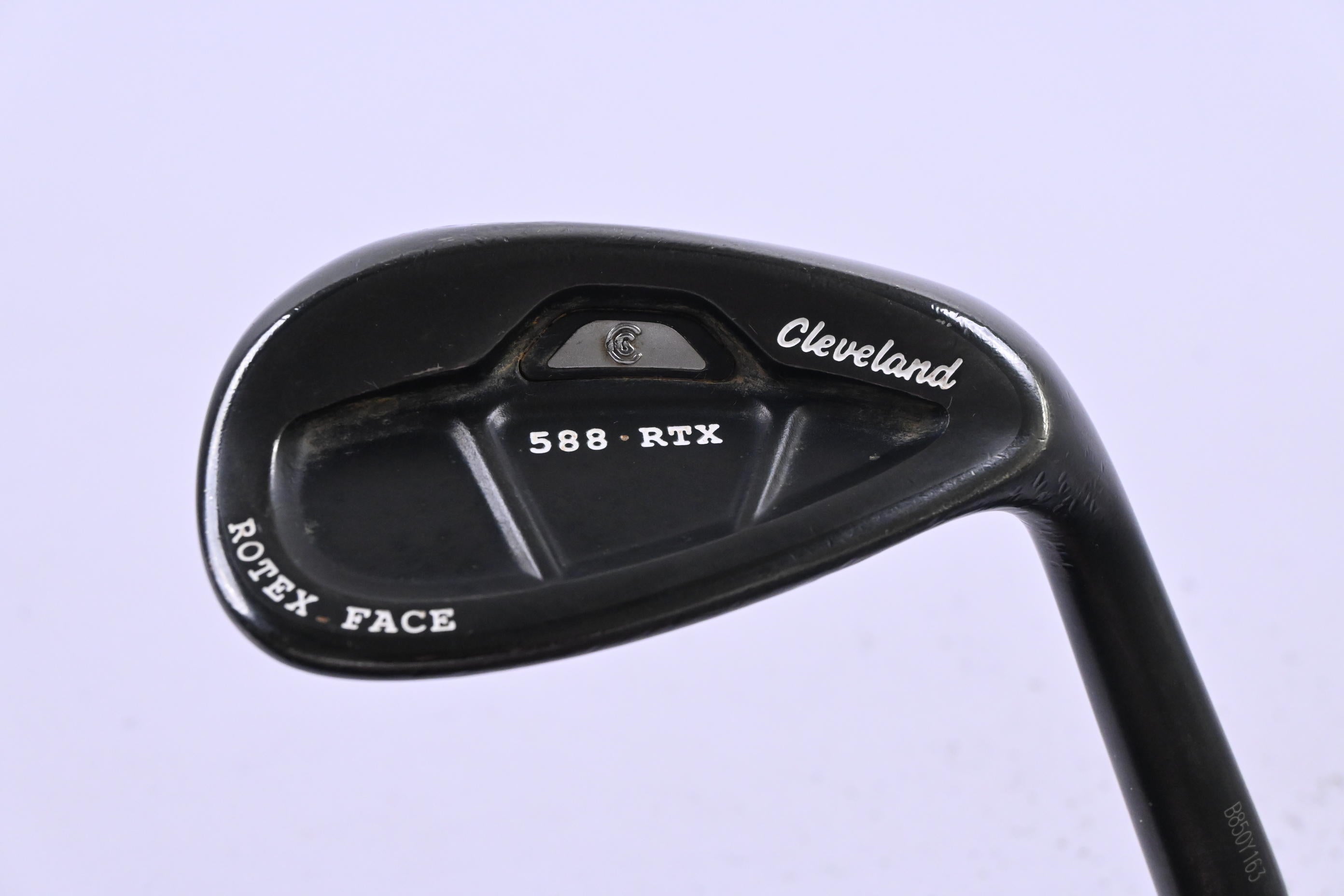 Cleveland 588 RTX Gap Wedge / 52 Degree / Wedge Flex Dynamic Gold