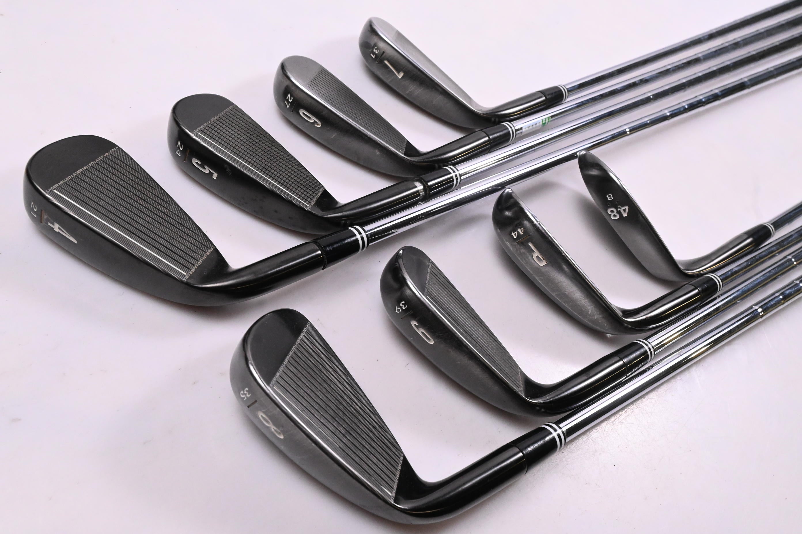 Cleveland CG16 Black Pearl Irons / 4-PW+48° / Regular Flex Traction 85 Shafts