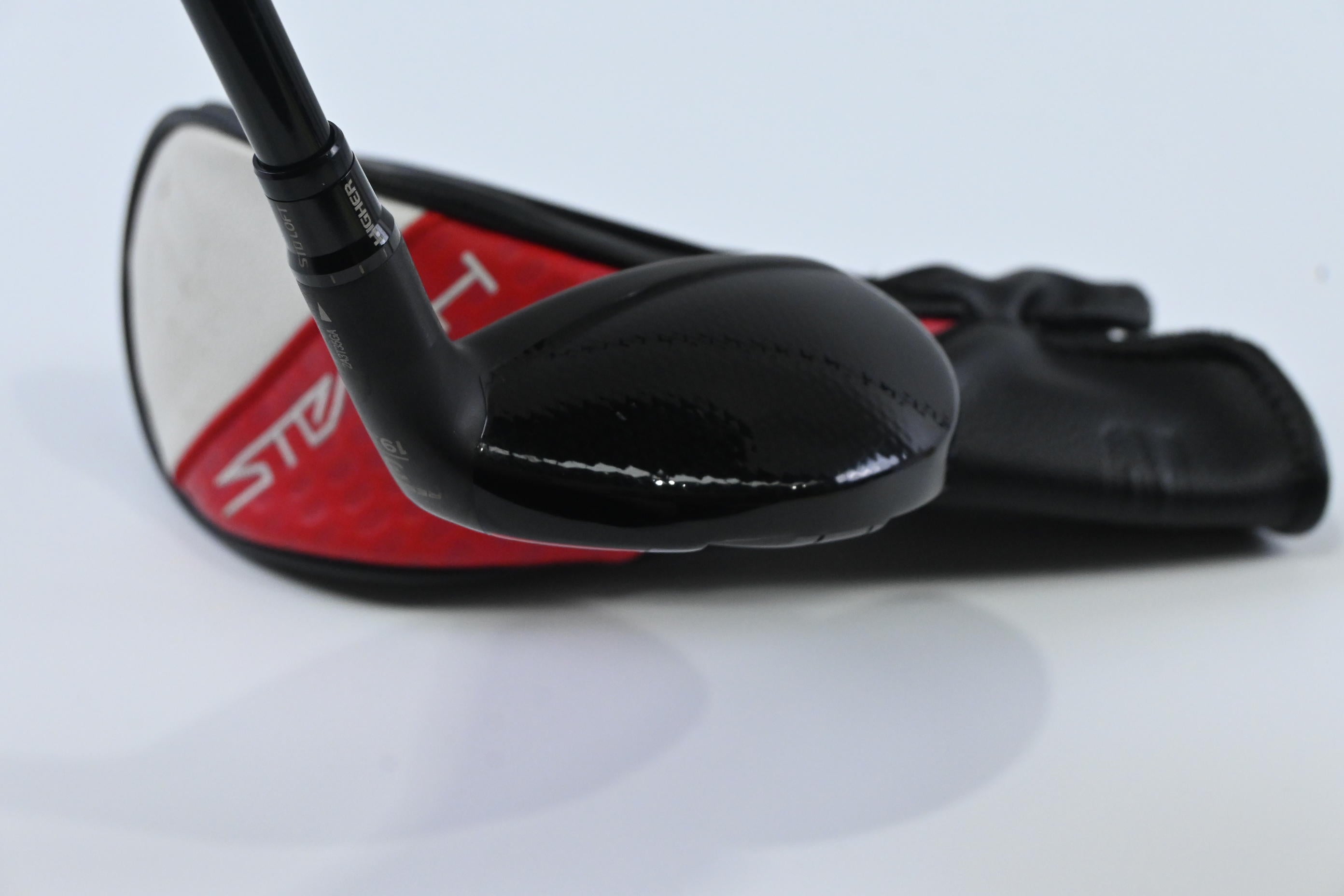 Taylormade Stealth 2 Plus #3 Hybrid / 19.5 Degree / Stiff Flex Kai'li Red 85 Shaft