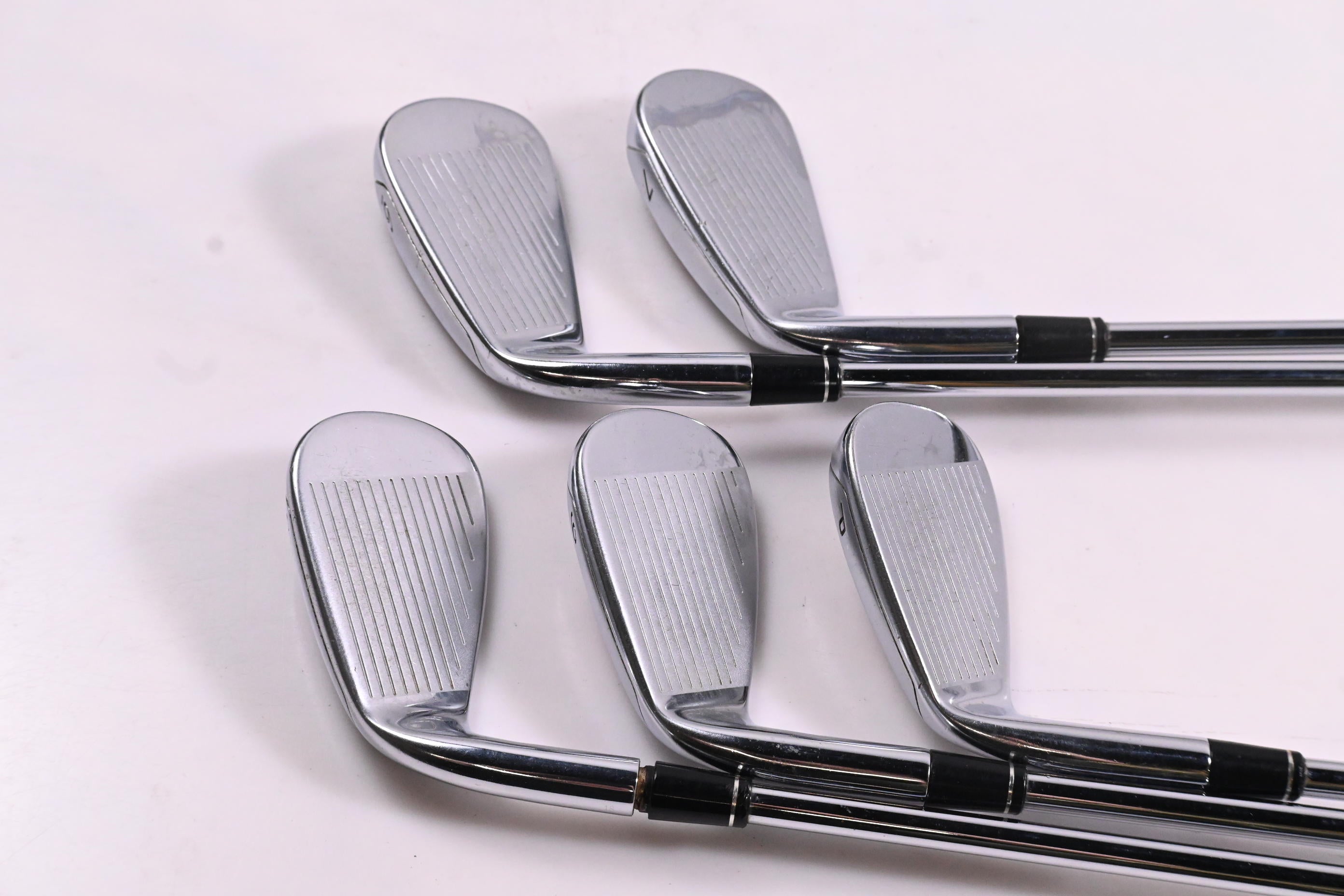Taylormade R11 Irons / 6-PW / Regular Flex Dynamic Gold R300 Shafts