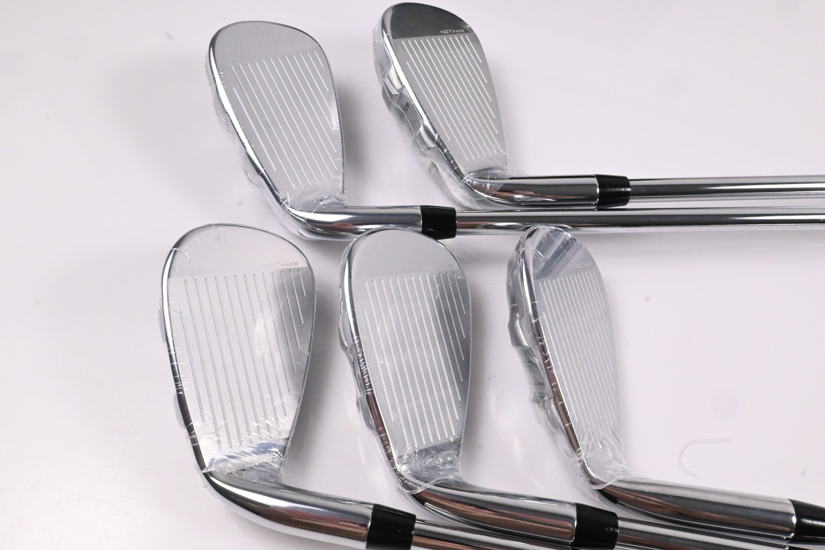 Cobra T-Rail 2023 Hybrid Irons / 7-PW+SW / Regular Flex KBS Tour 90 Shafts