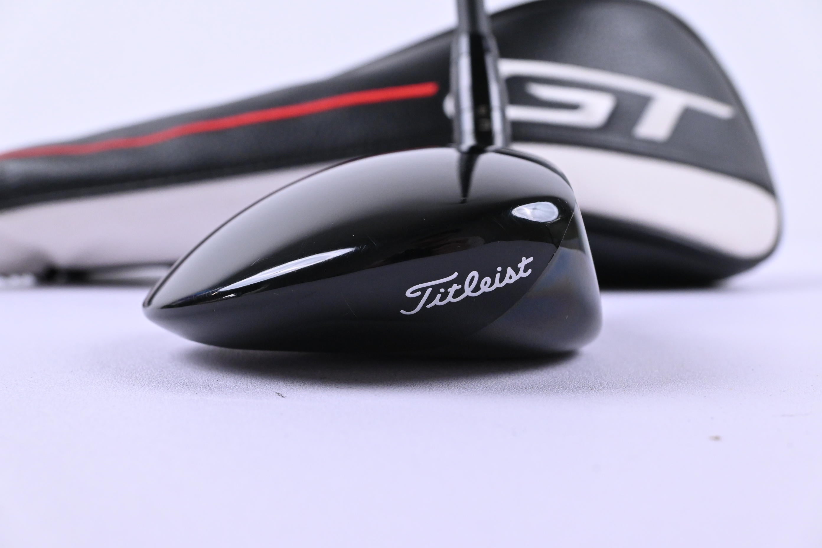 Titleist GT2 #3 Wood / 13.5 Degree / Stiff Flex HZRDUS Gen5 Black 70 Shaft