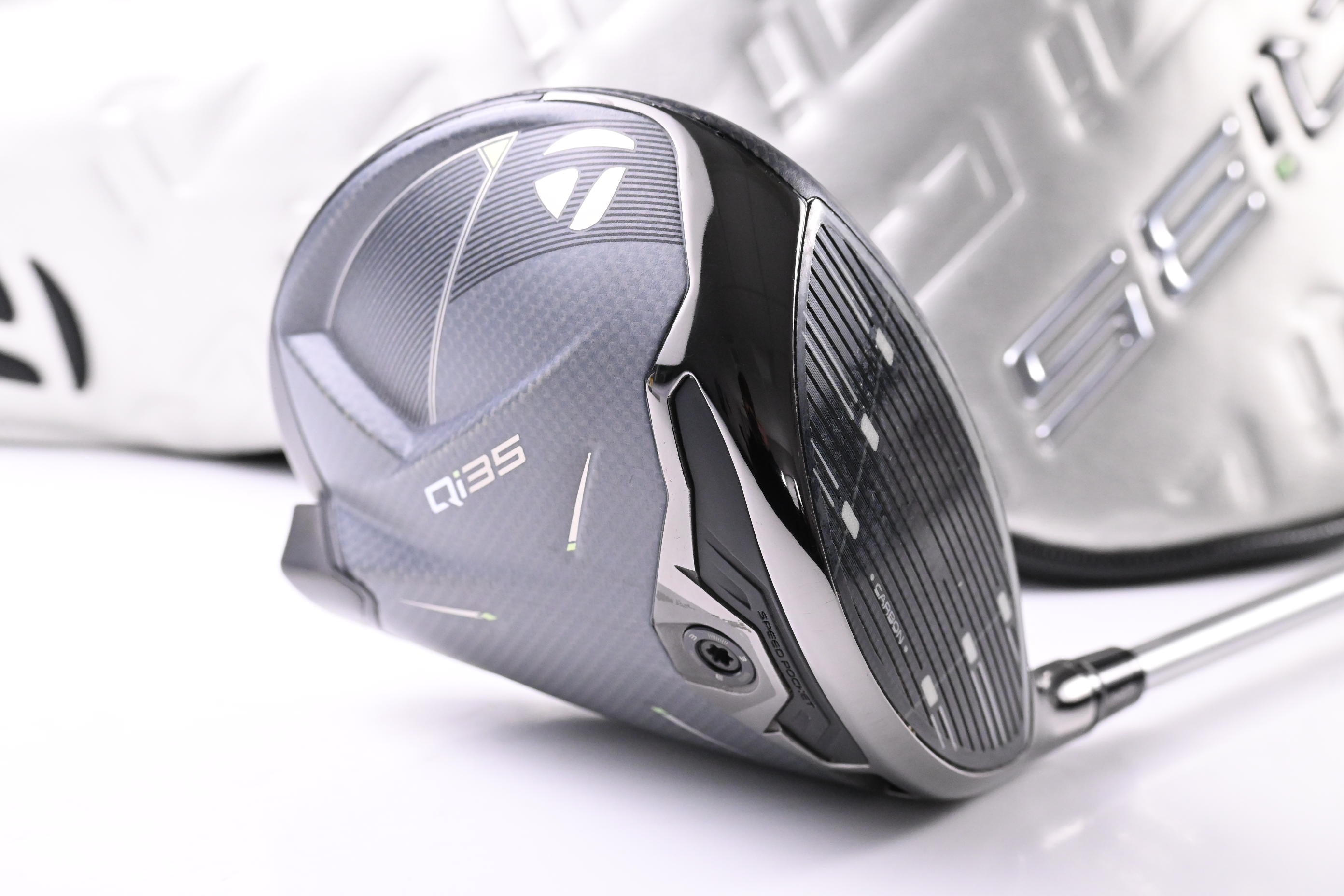 Taylormade Qi35 Driver / 10.5 Degree / Stiff Flex Kugo Kage 60 Shaft