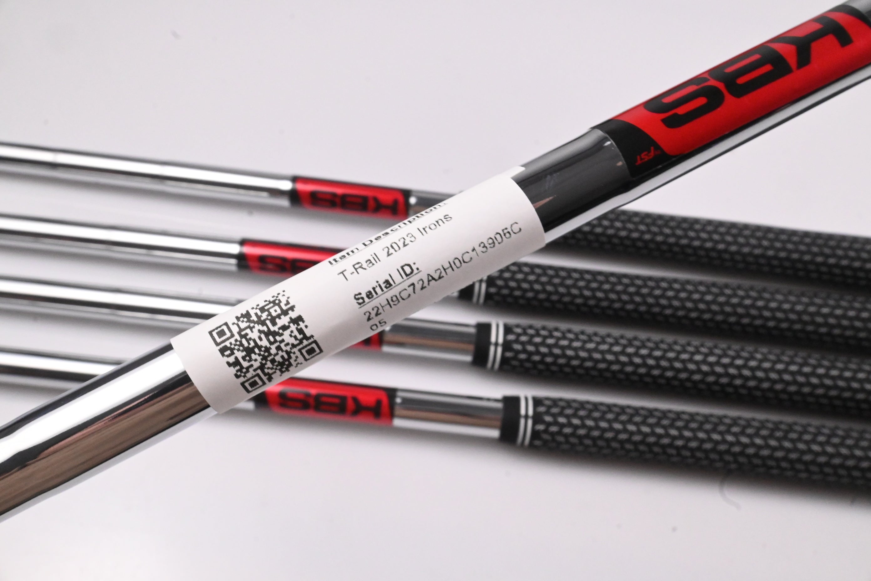 Cobra T-Rail 2023 Hybrid Irons / 7-PW+SW / Regular Flex KBS Tour 90 Shafts