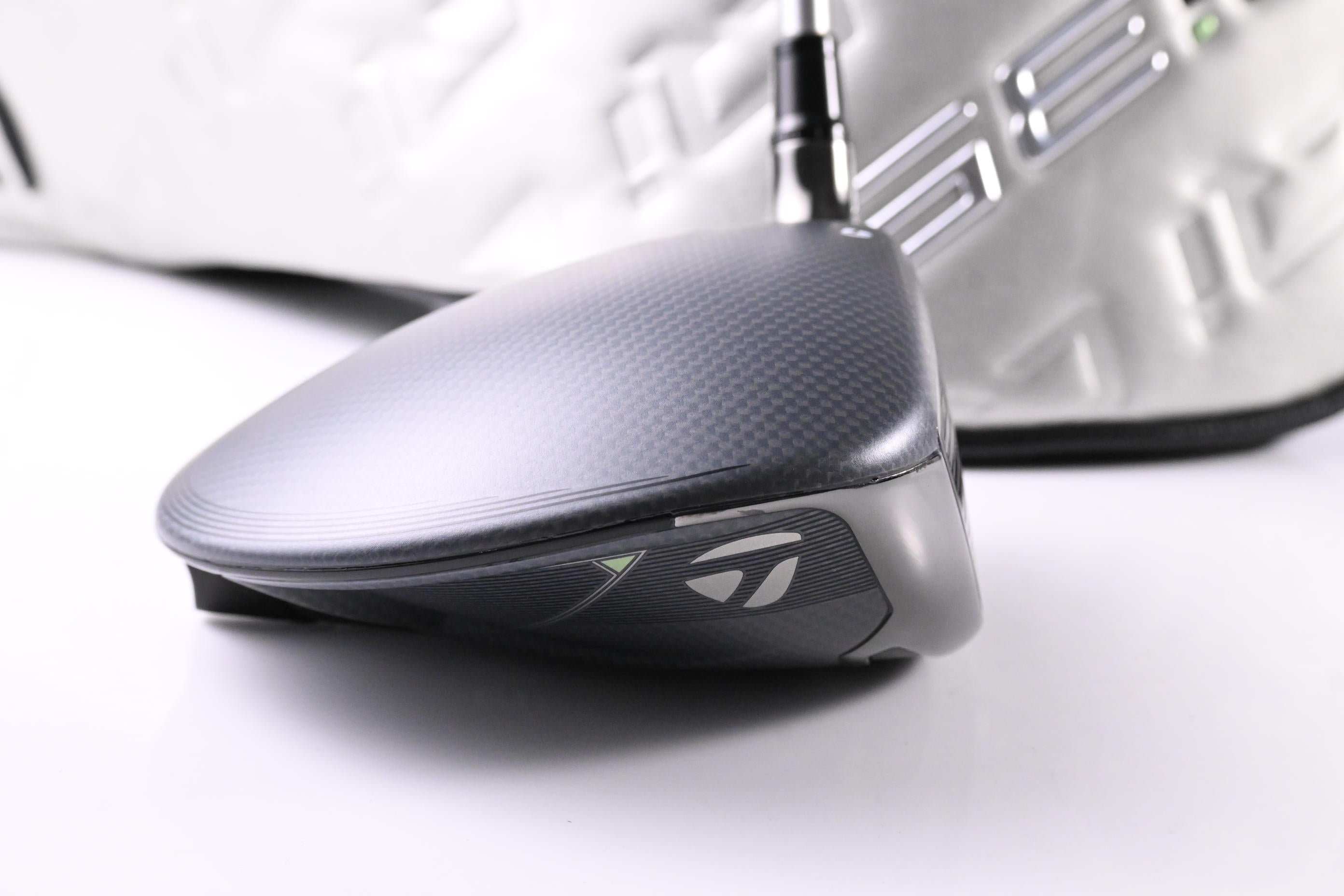 Taylormade Qi35 Driver / 10.5 Degree / Stiff Flex Kugo Kage 60 Shaft