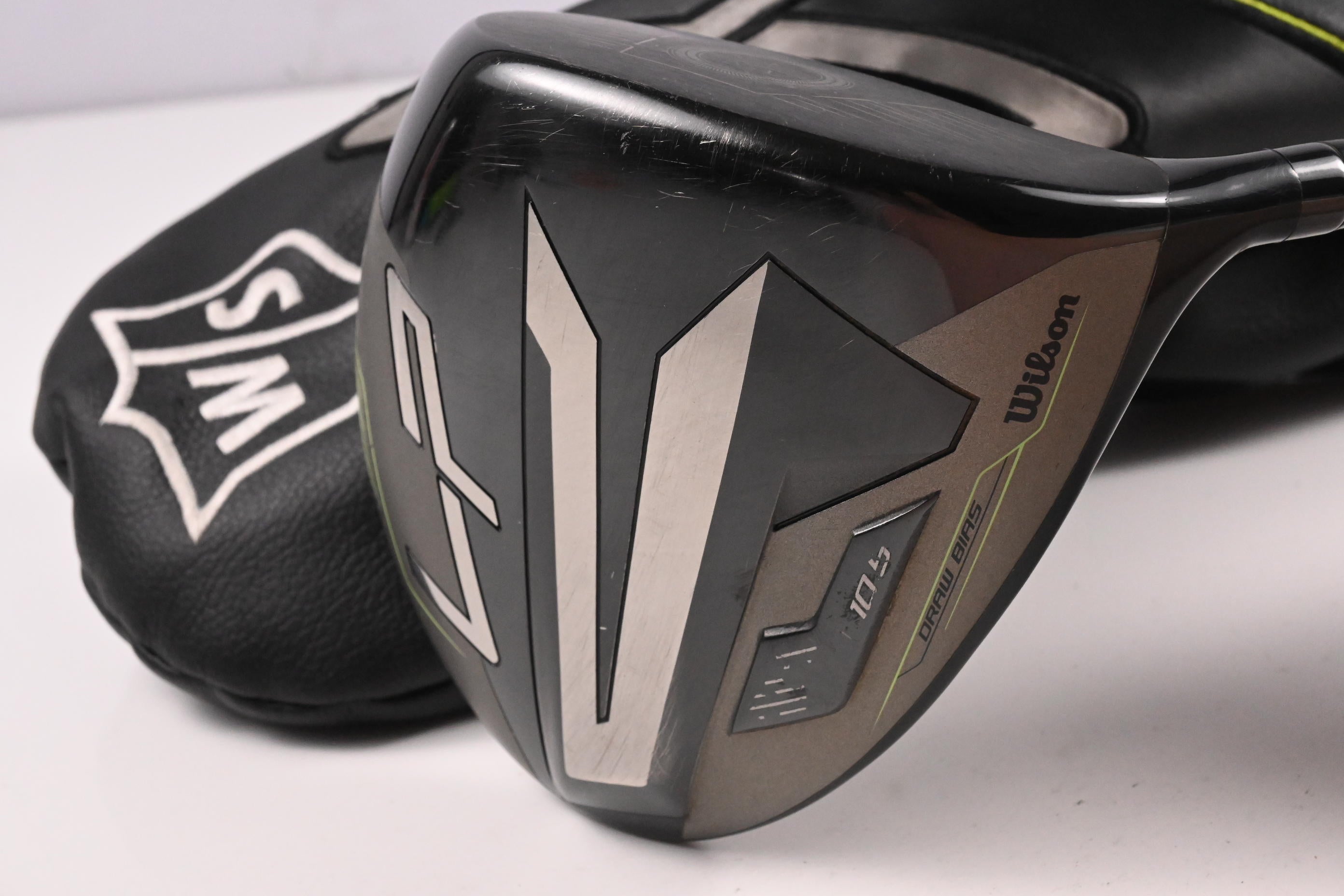 Wilson Launch Pad 2022 Driver / 10.5 Degree / Regular Flex EvenFlow 55 Shaft