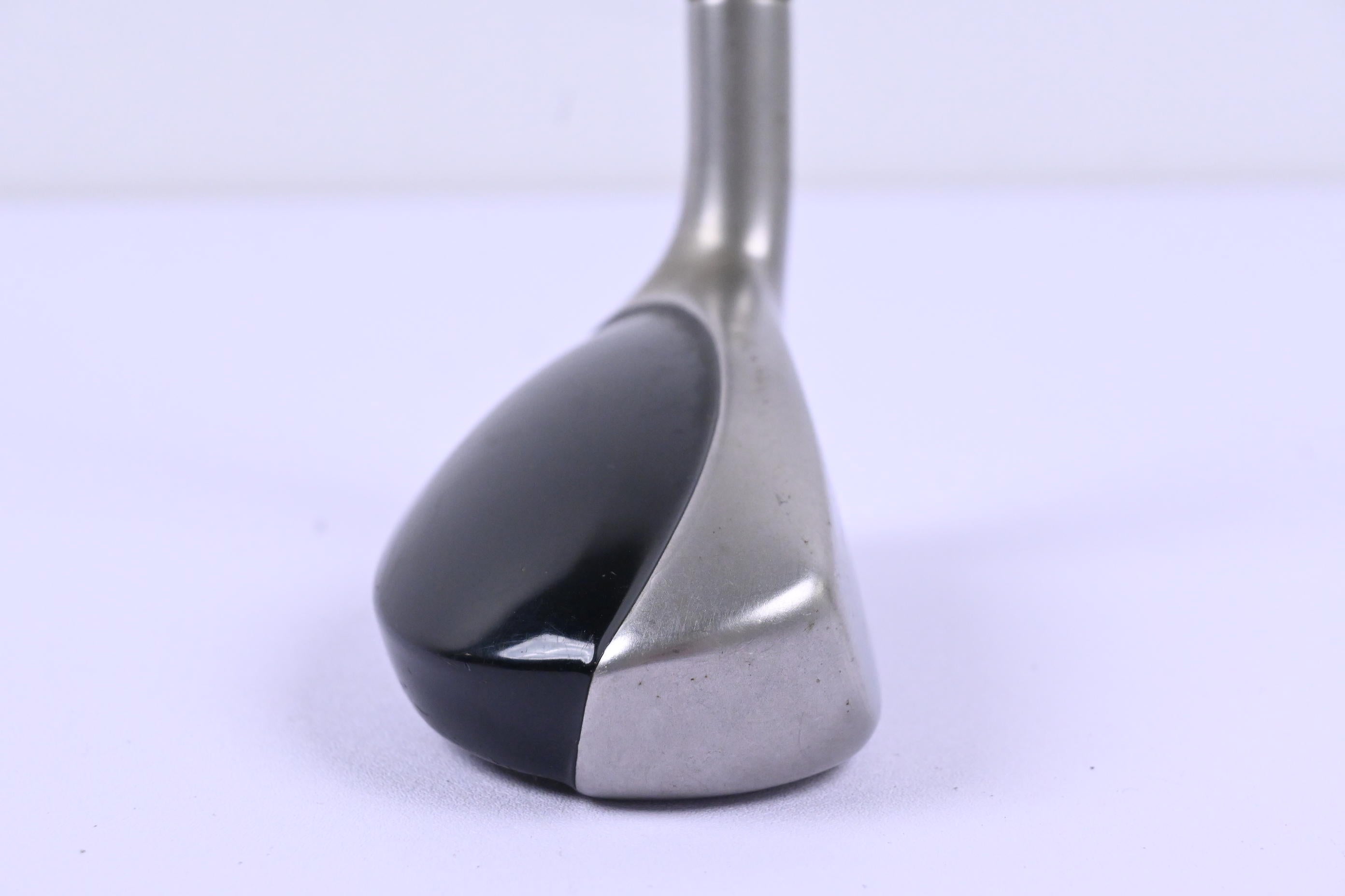 Taylormade Rescue Mid #2 Hybrid / 16 Degree / Regular Flex Fujikura Speeder 72
