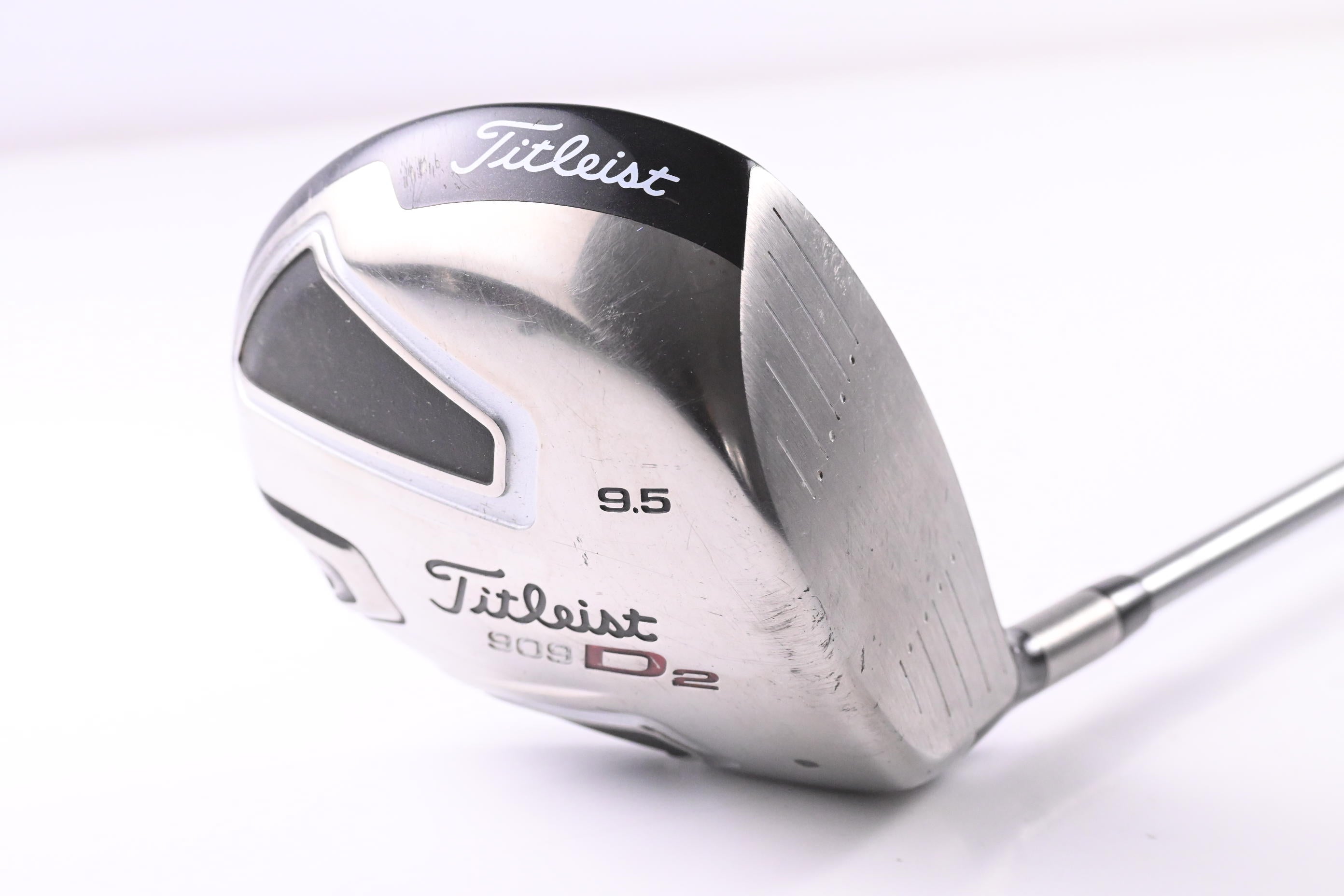 Titleist 909 D2 Driver / 9.5 Degree / Regular Flex Diamana 65 Shaft
