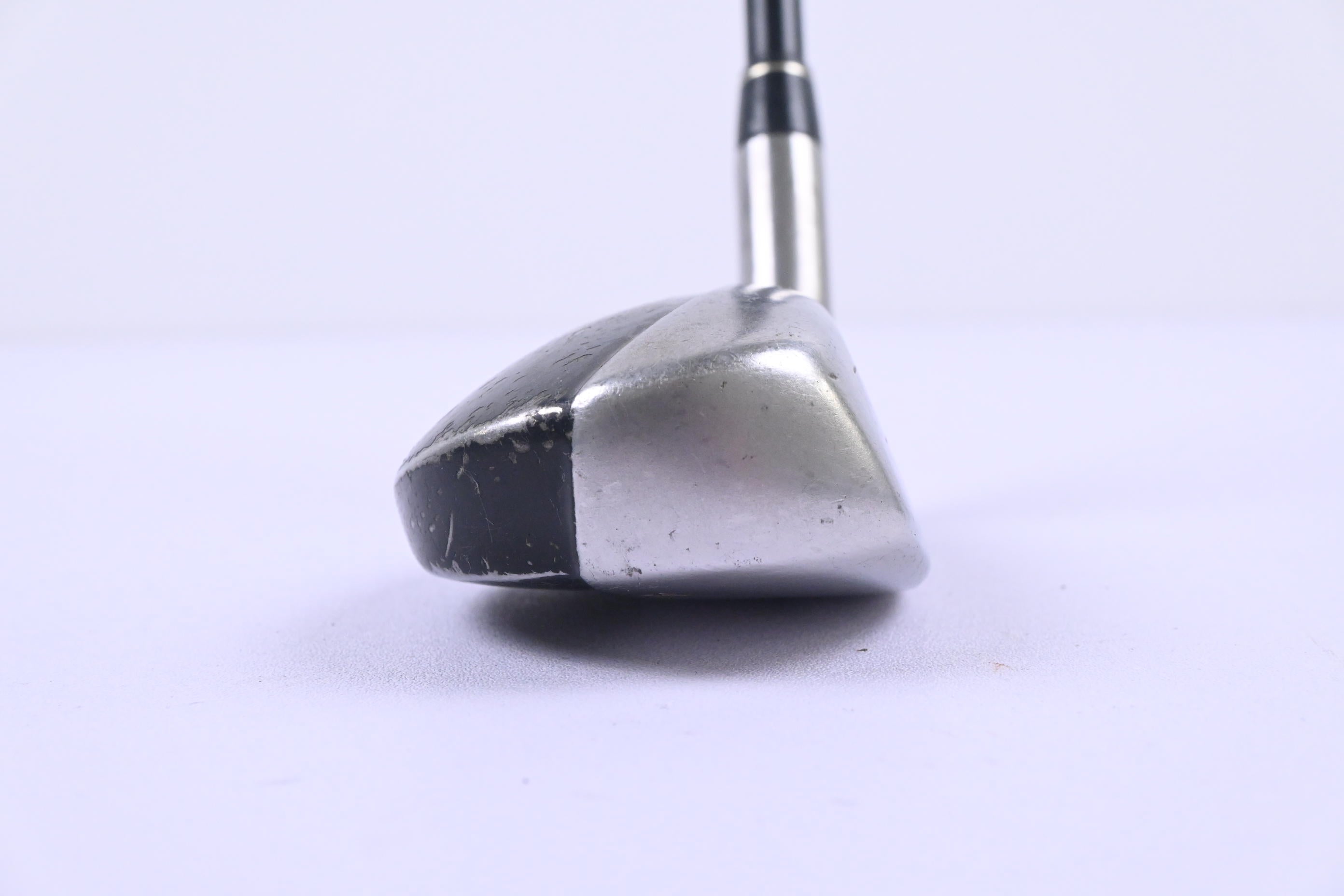 Taylormade Rescue Mid #4 Hybrid / 22 Degree / Regular Flex Ultralite Shaft