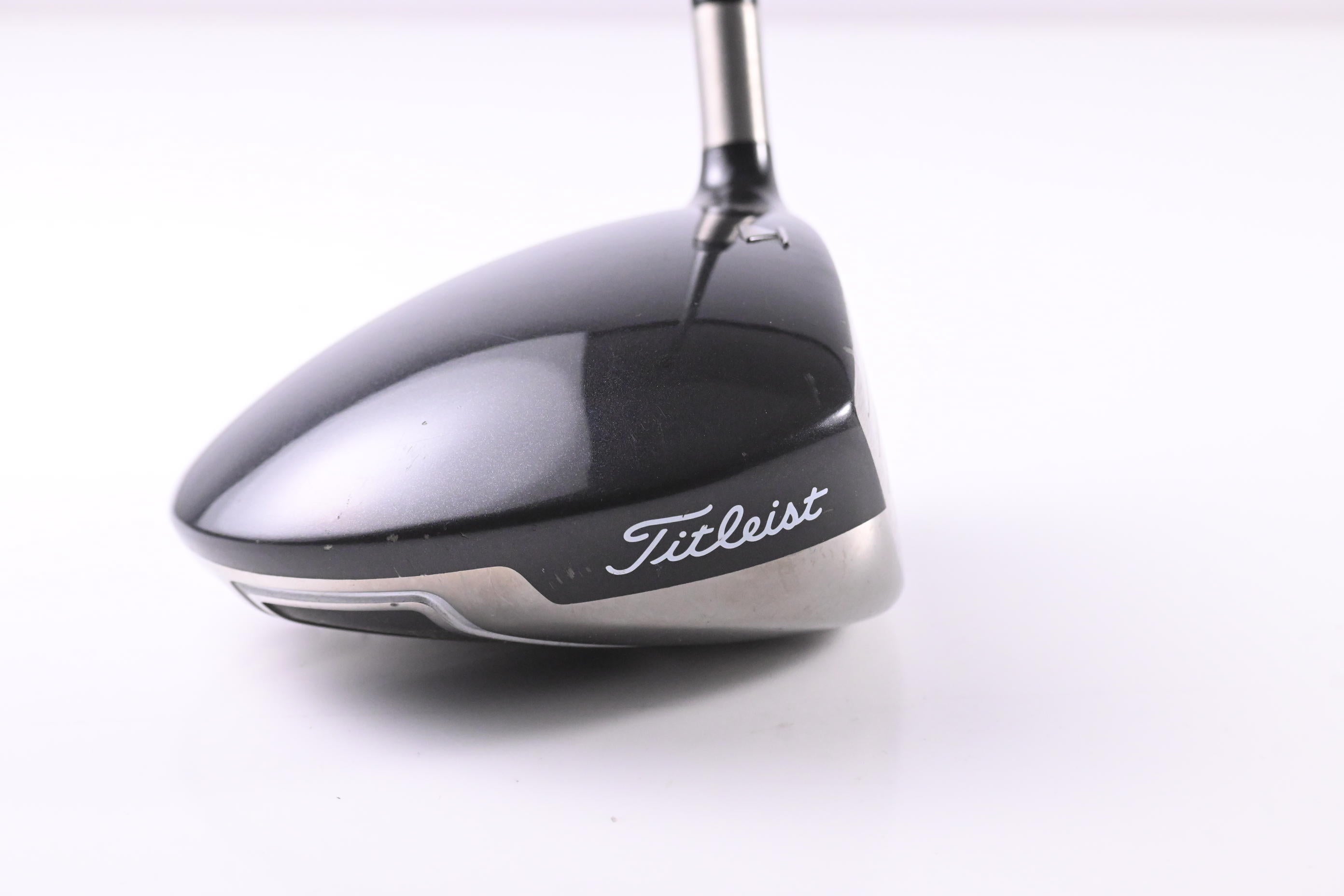 Titleist 909 D2 Driver / 9.5 Degree / Regular Flex Diamana 65 Shaft