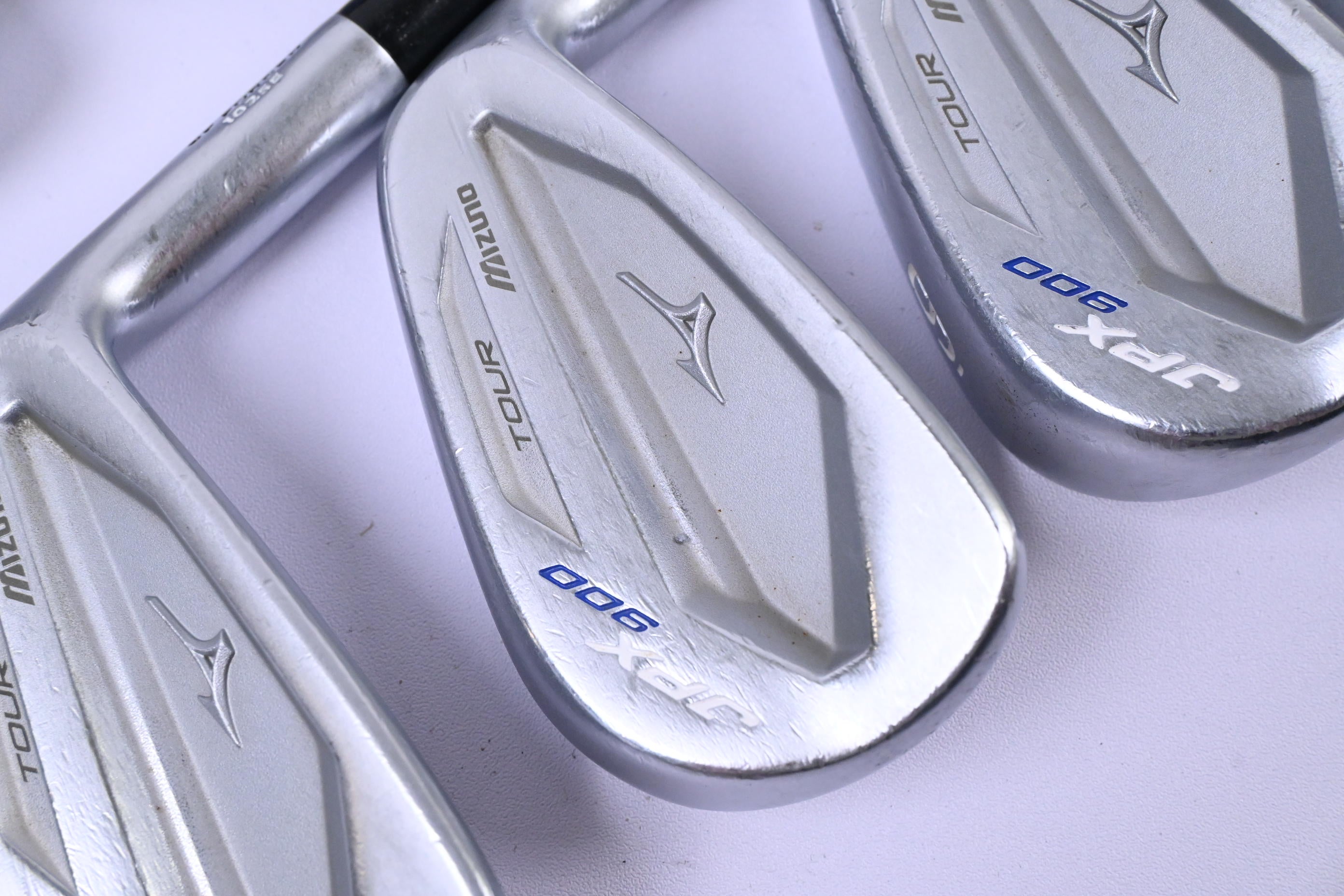 Mizuno JPX 900 Tour Irons / 3-PW / X-Flex KBS Tour Shafts