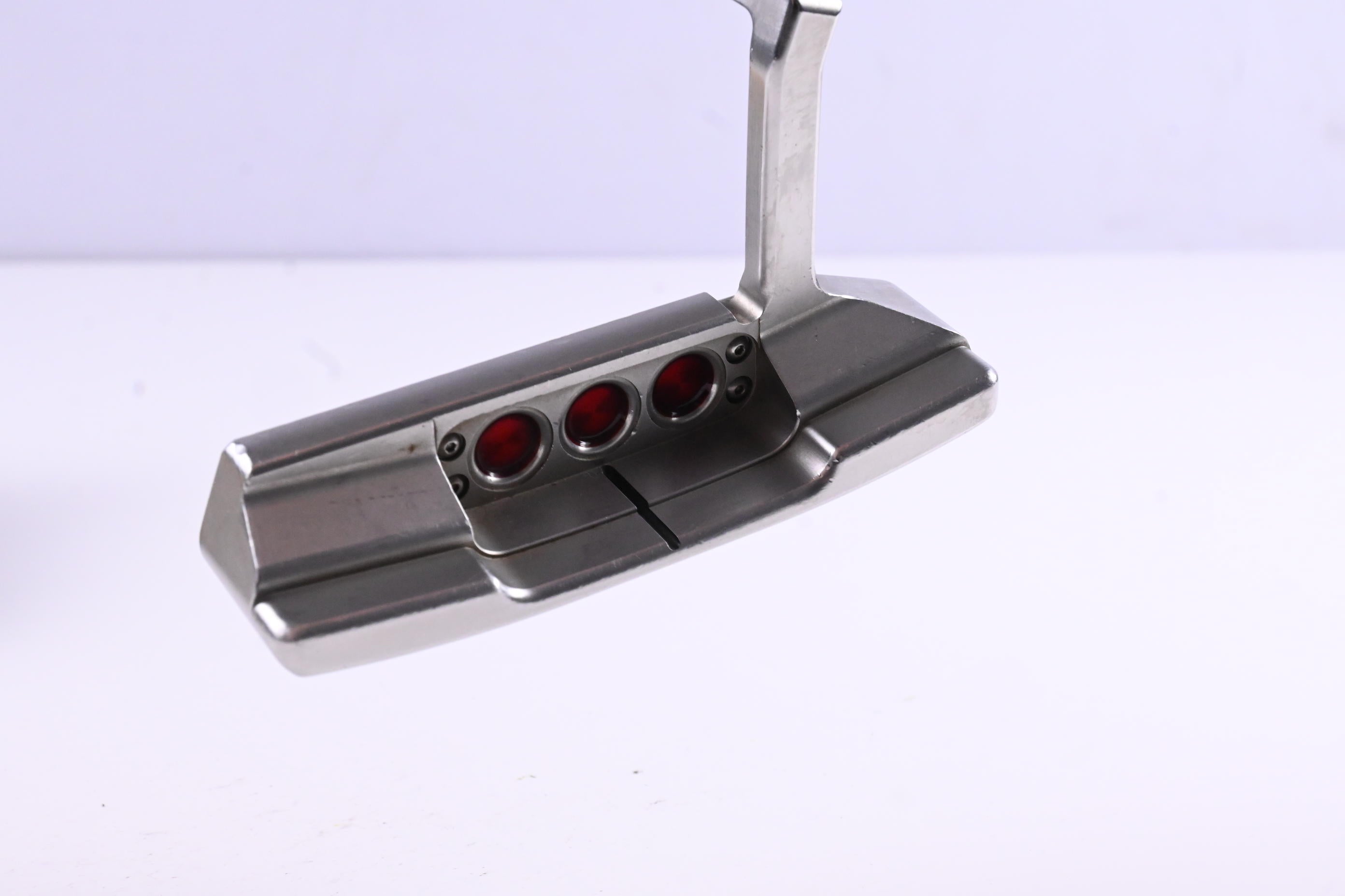Left Hand Scotty Cameron Select Newport 2 2018 Putter / 35 Inch