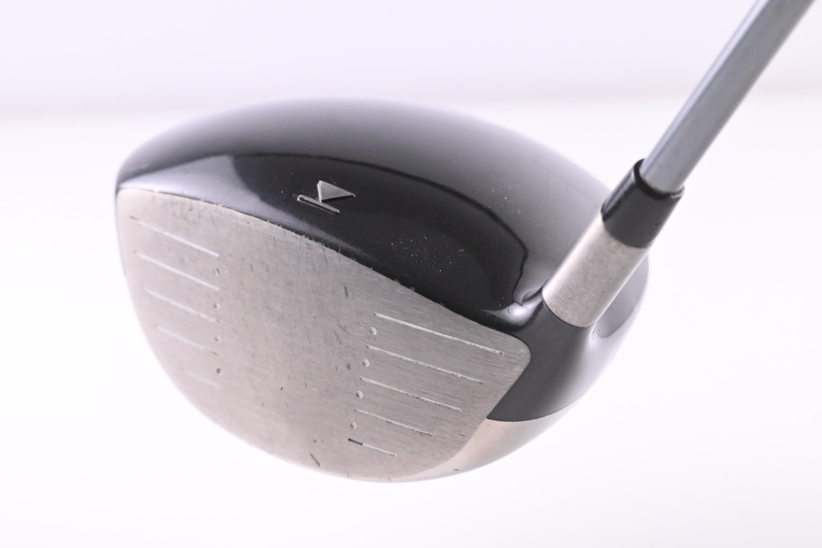 Titleist 909 D2 Driver / 9.5 Degree / Regular Flex Diamana 65 Shaft