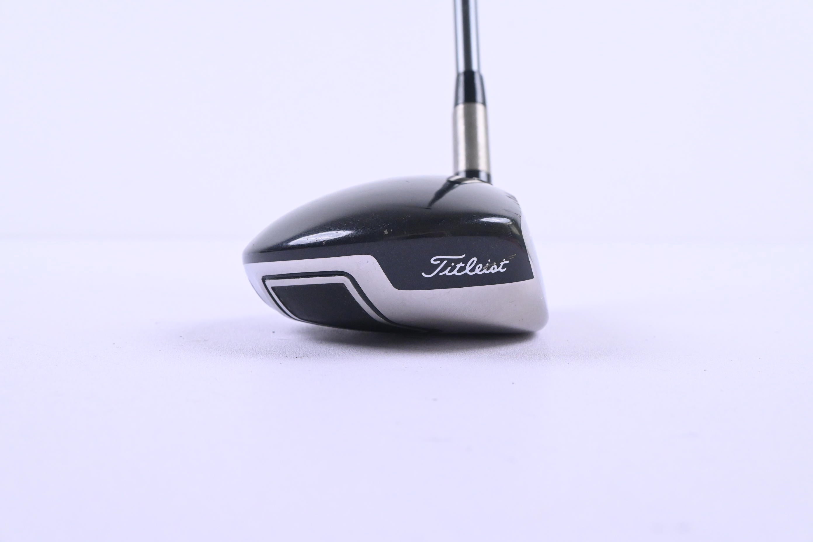 Titleist 909 F3 #3 Wood / 15 Degree / Regular Flex Matrix Studio 94 Shaft